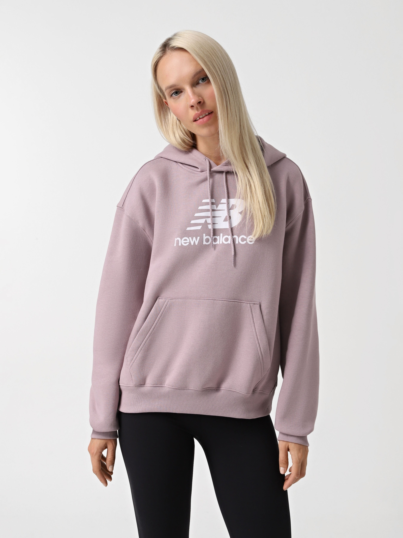 Акція на Худі жіноче New Balance Essentials Fleece WT41506ICW M Світло-бузкове від Rozetka