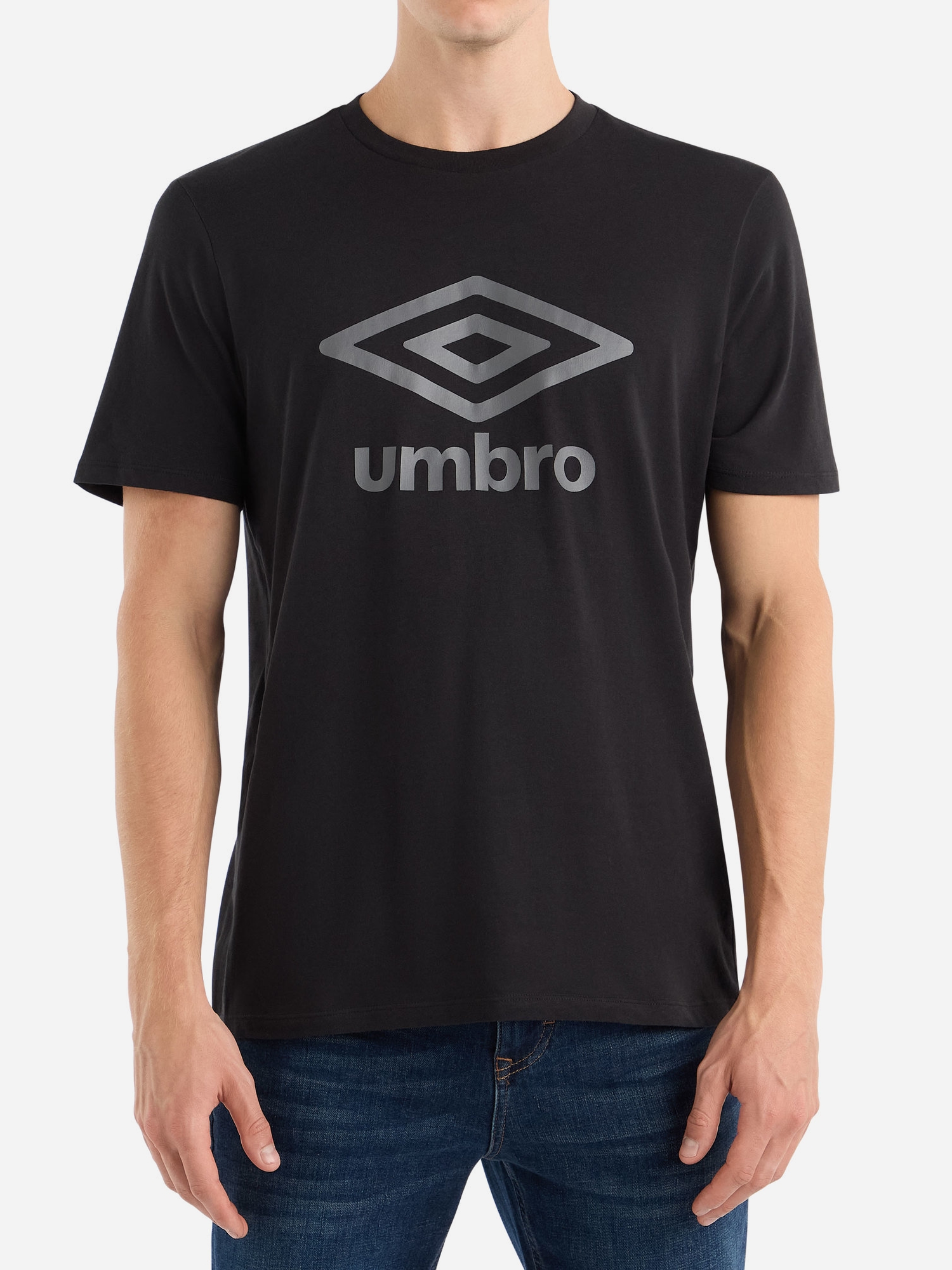 Акція на Футболка бавовняна довга чоловіча Umbro Large Logo Tee 66413U-78F M Чорна від Rozetka