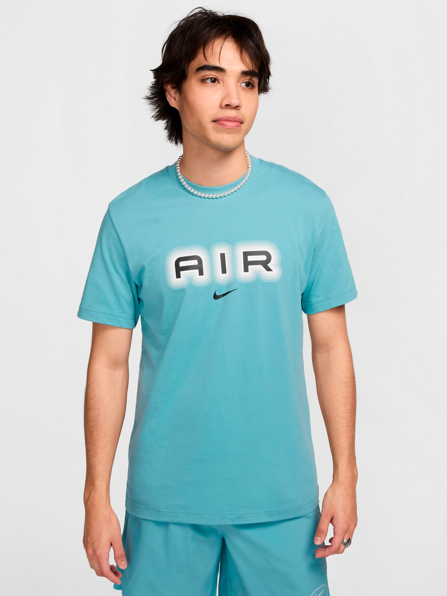 Акція на Футболка бавовняна чоловіча Nike M Nsw Sw Air Graphic Tee HM0185-464 L Блакитна від Rozetka