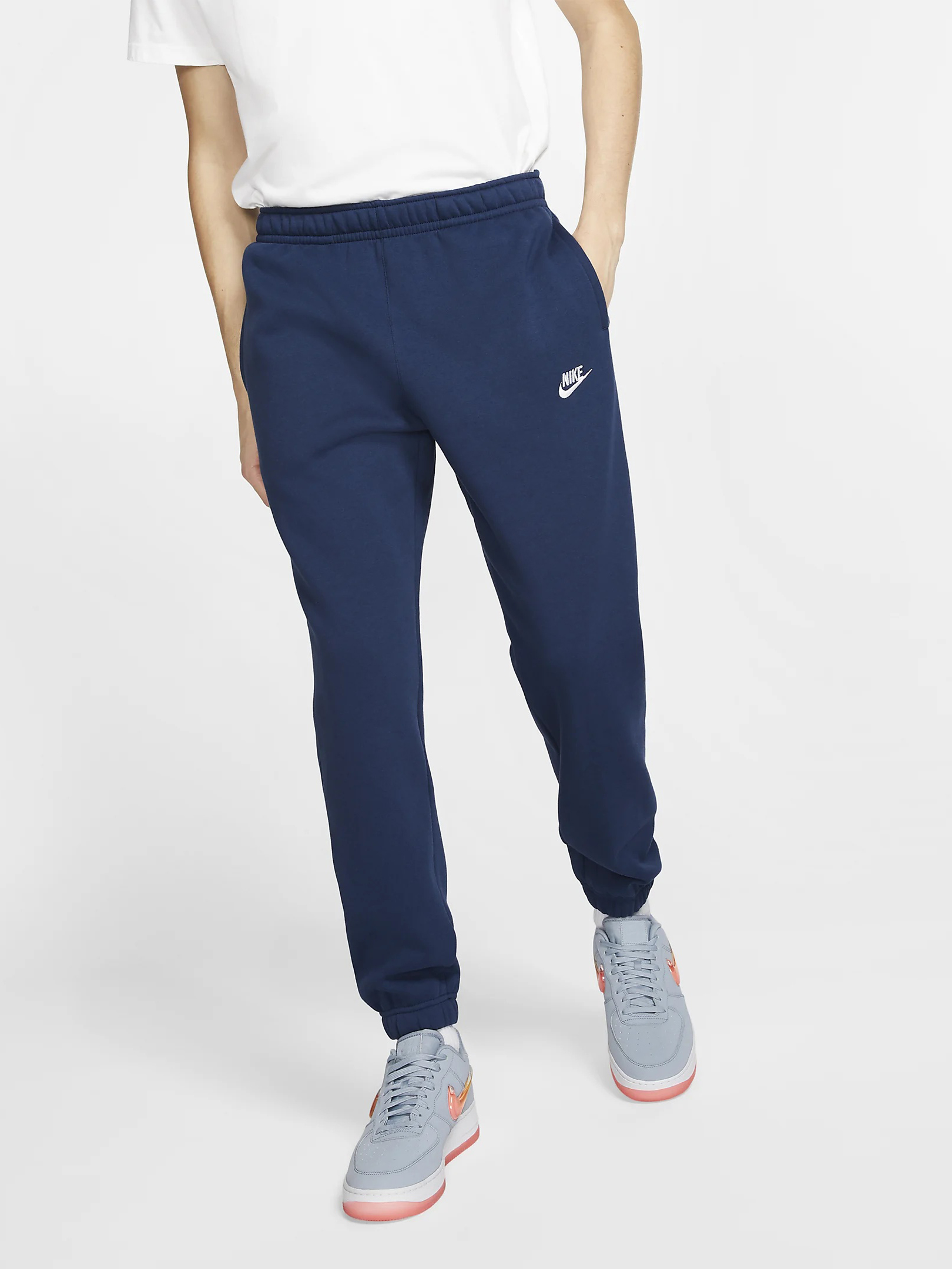 Акція на Спортивні штани утеплені чоловічі Nike M Nsw Club Pant Cf Bb BV2737-410 XL Midnight Navy/White від Rozetka