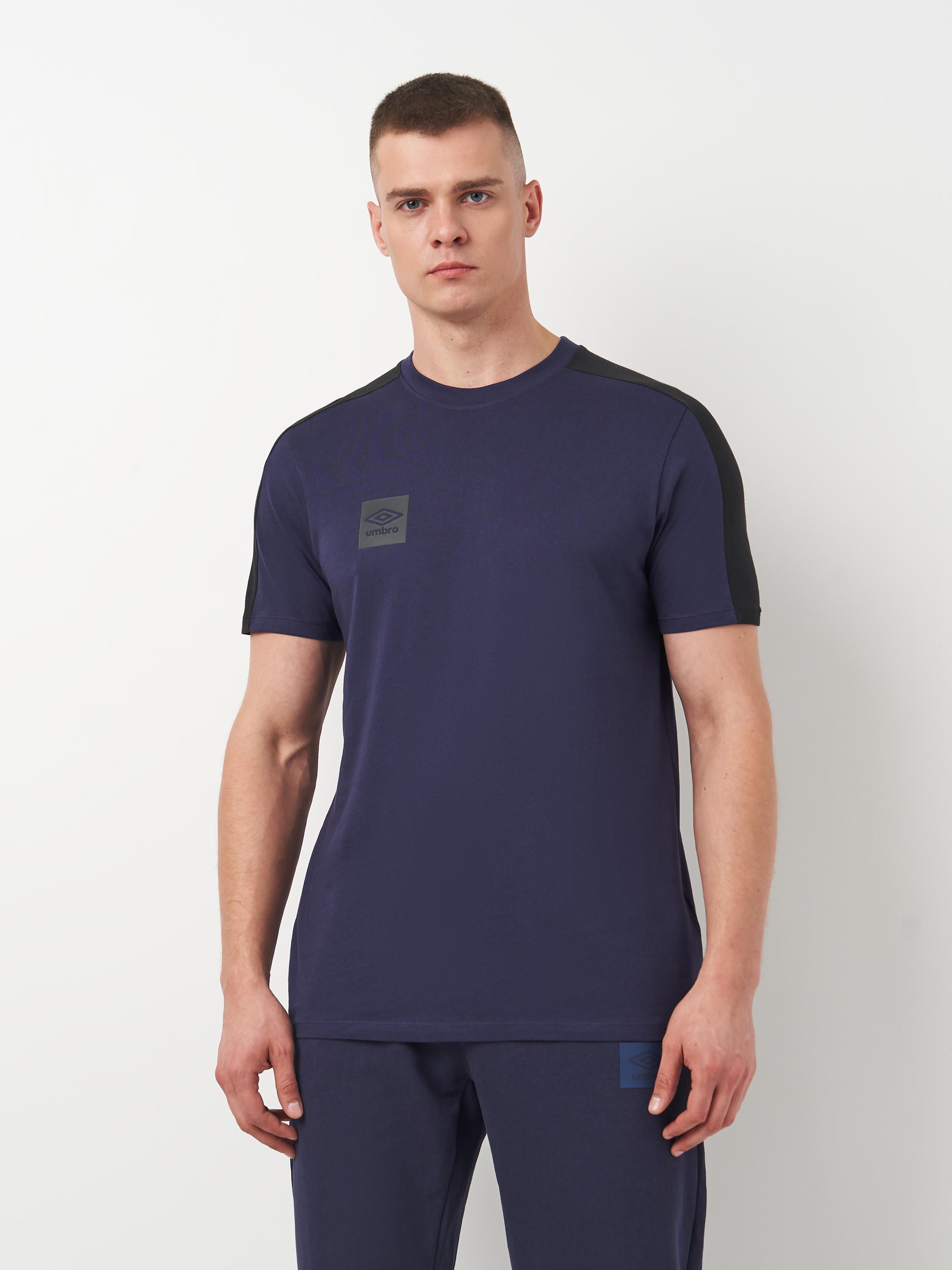 Акція на Футболка бавовняна довга чоловіча Umbro Terrace Tee 66543U-9T7 XL Темно-сіра від Rozetka