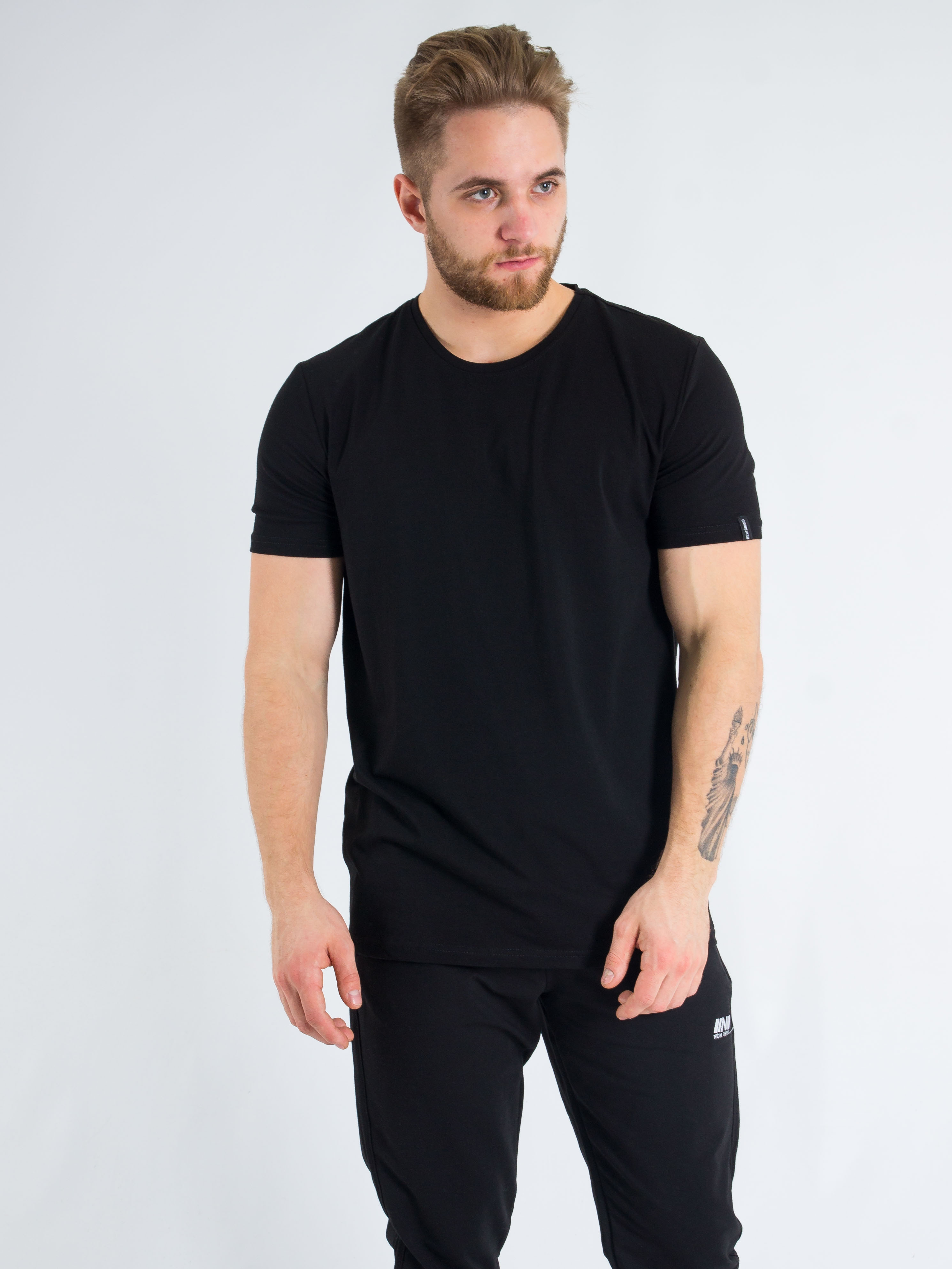 

Футболка New Brand 02825 XL Черный