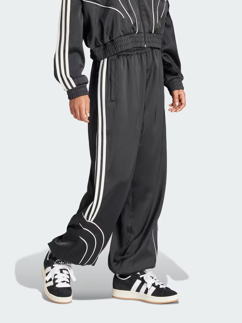 Акція на Спортивні штани жіночі Adidas Piping Loose Tp IW5680 XS Black від Rozetka