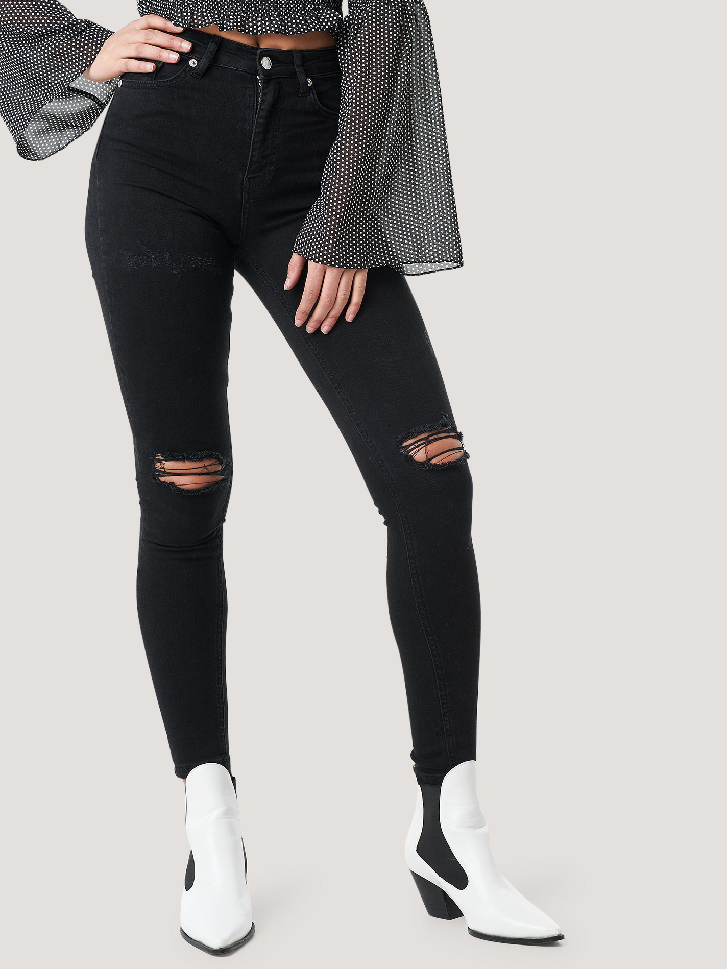 Акція на Джинси Skinny жіночі NA-KD 1100-001676-0002 38 Чорні від Rozetka