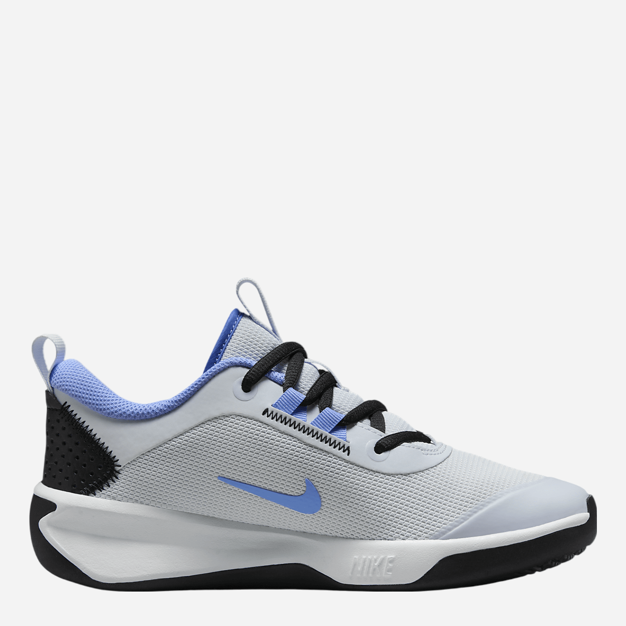 Акція на Підліткові кросівки для хлопчика Nike Omni Multi-Court (Gs) DM9027-009 36 (4Y) Світло-сірі від Rozetka