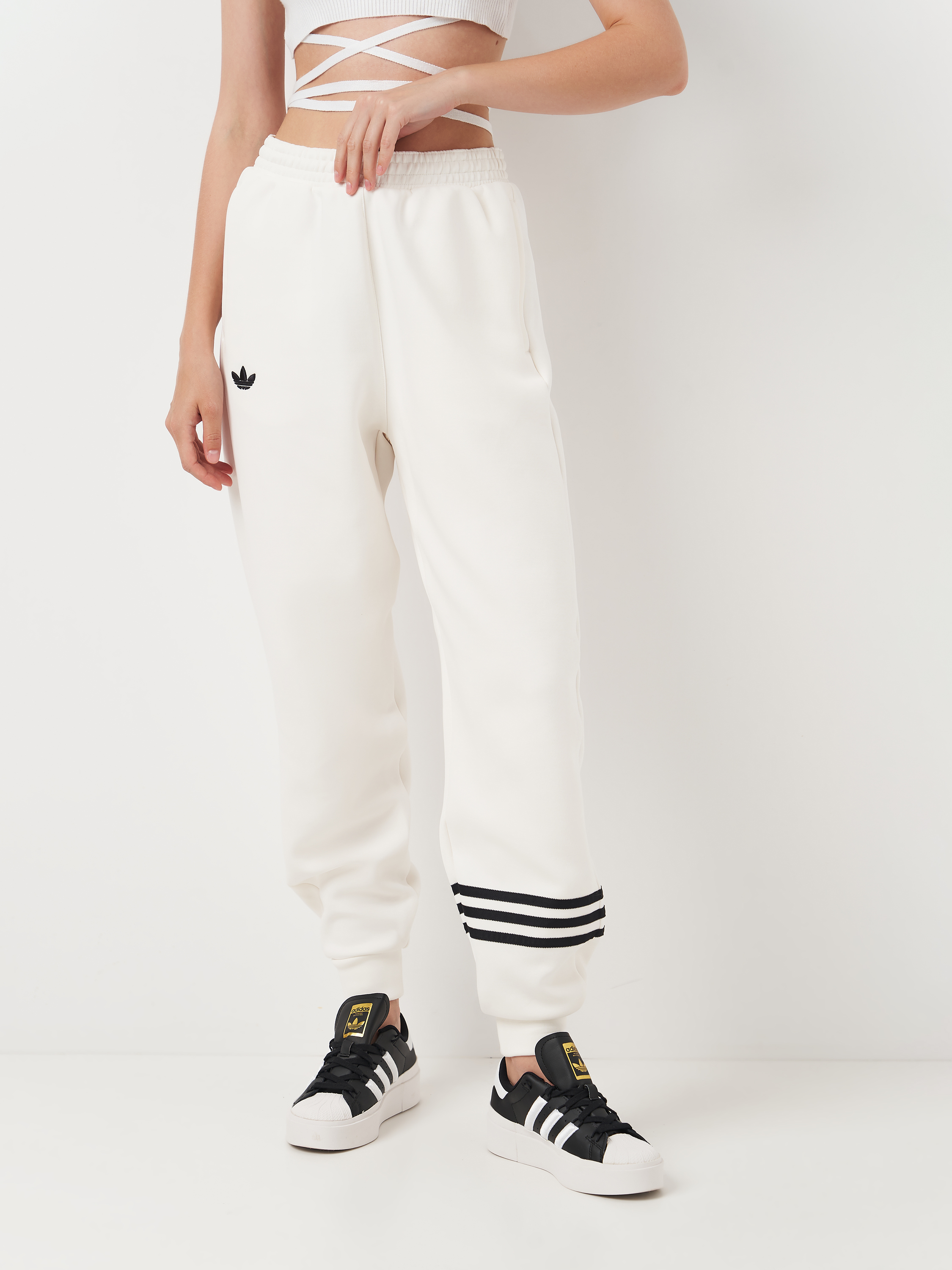 Акція на Спортивні штани жіночі Adidas Originals Neucl Swtpant IX9878 M Clowhi/Black від Rozetka