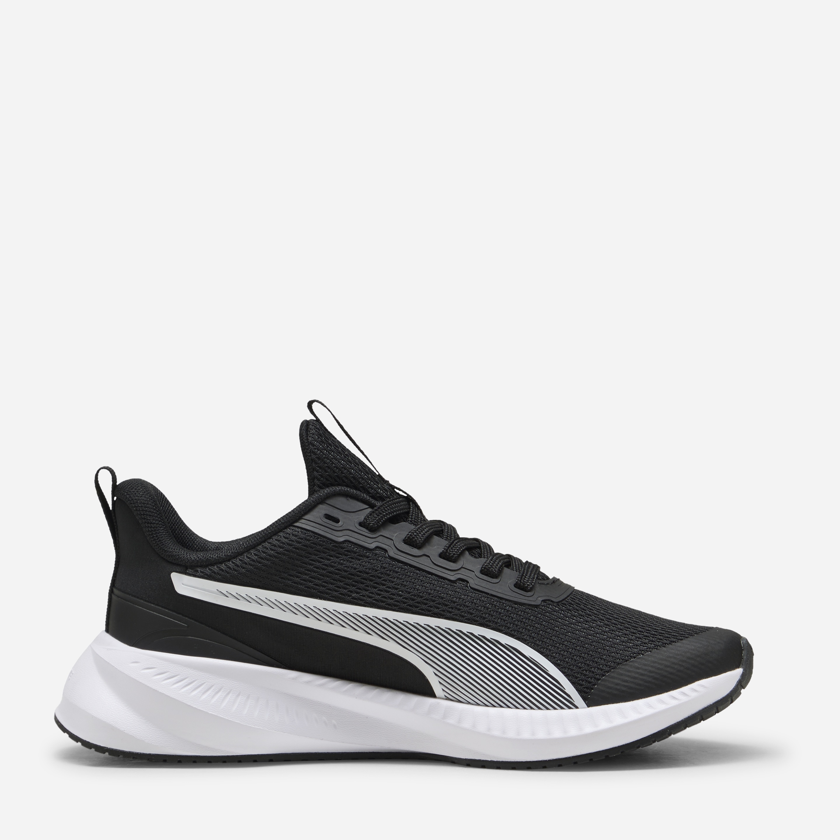 Акція на Підліткові кросівки для хлопчика Puma Flyer Lite 3 40152601 37 Black-White від Rozetka