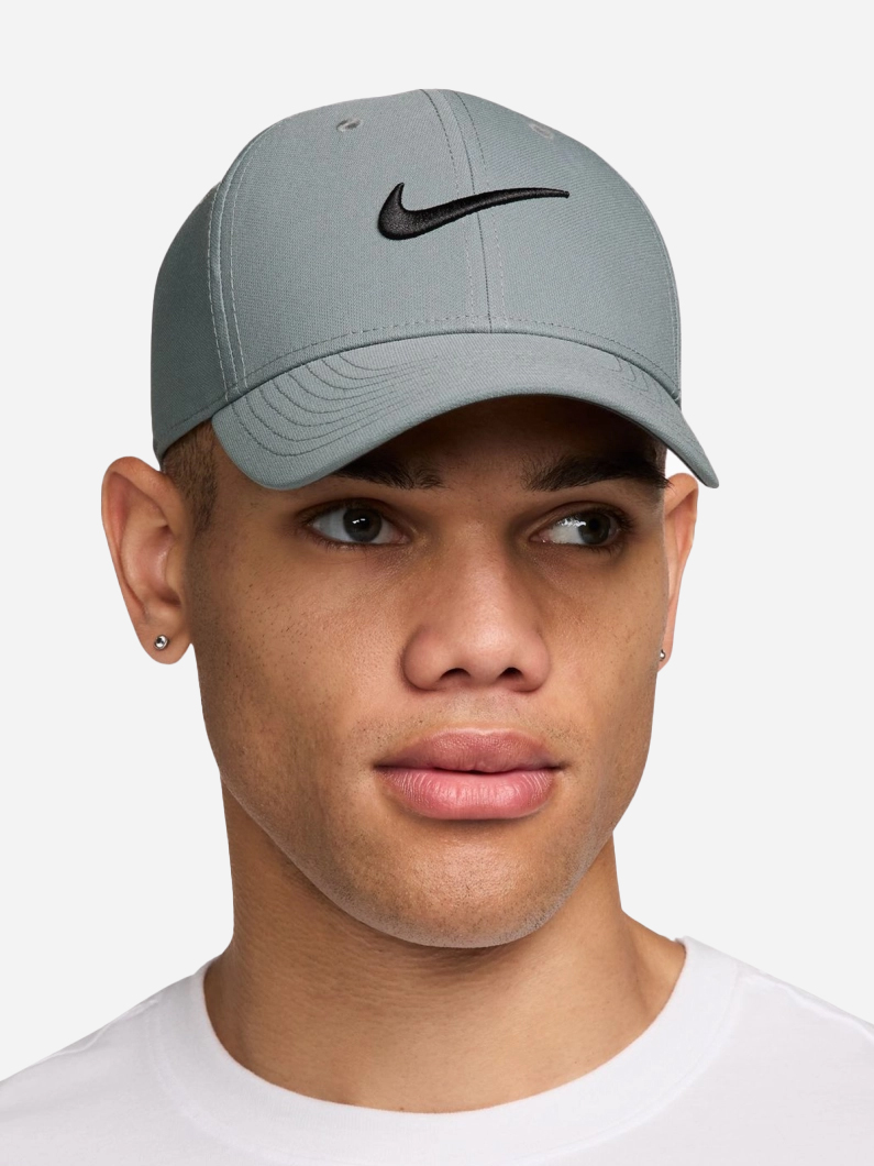 Акція на Кепка Nike U Df Club Cap S Cb P FB5625-084 S/M Сіра від Rozetka