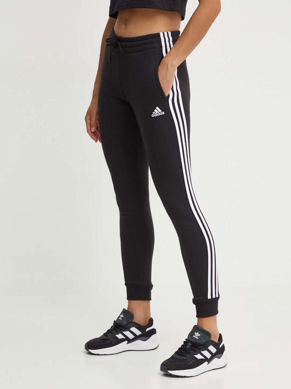 Акція на Спортивні штани на флісі жіночі Adidas W 3S Fl C Pt HZ5753 L Чорні від Rozetka