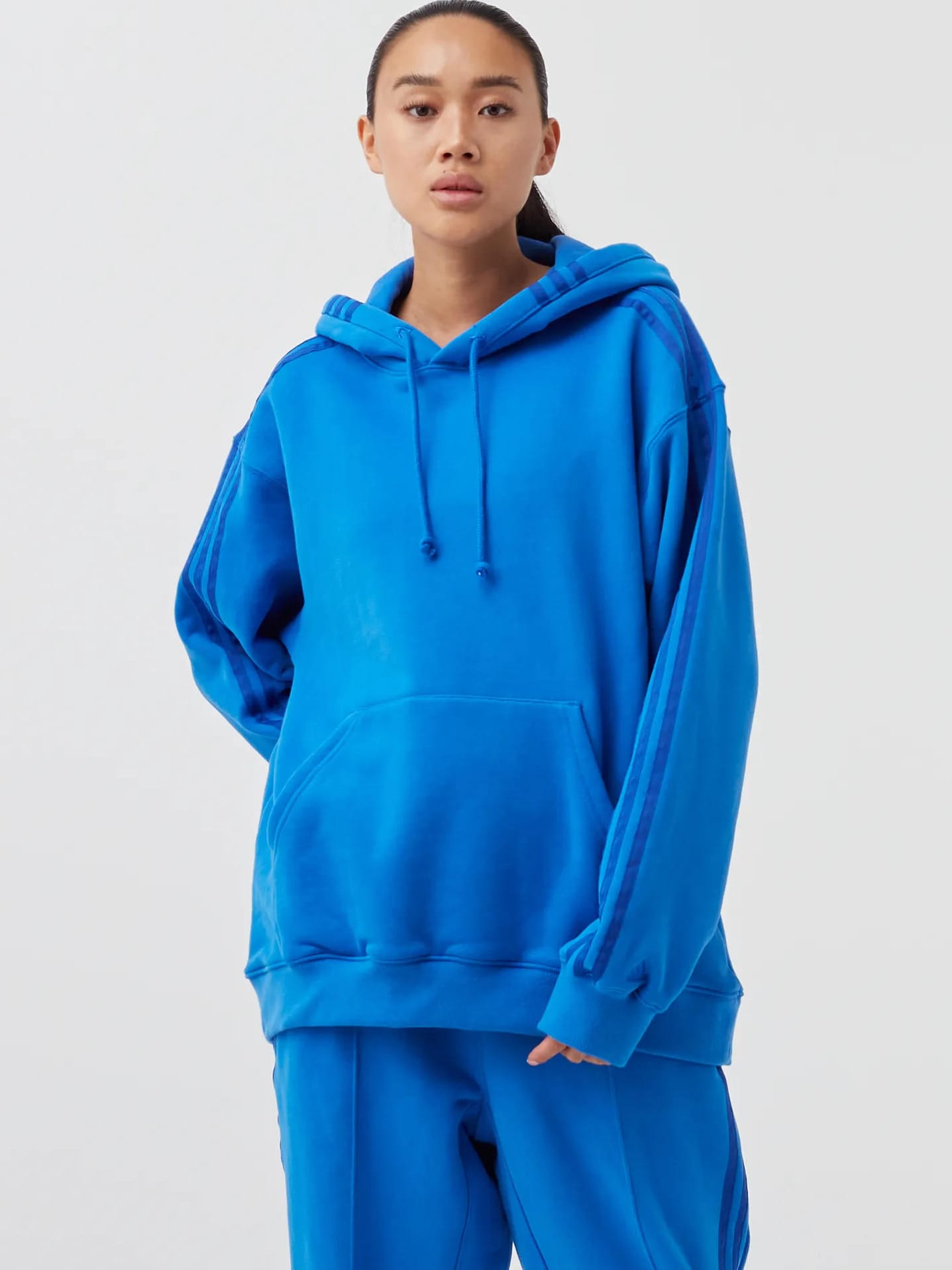Худі оверсайз жіноче Adidas he3738c17 XXS Синє від Rozetka на платформі USKIDKA Акція на Худі оверсайз жіноче Adidas he3738c17 XXS Синє від Rozetka