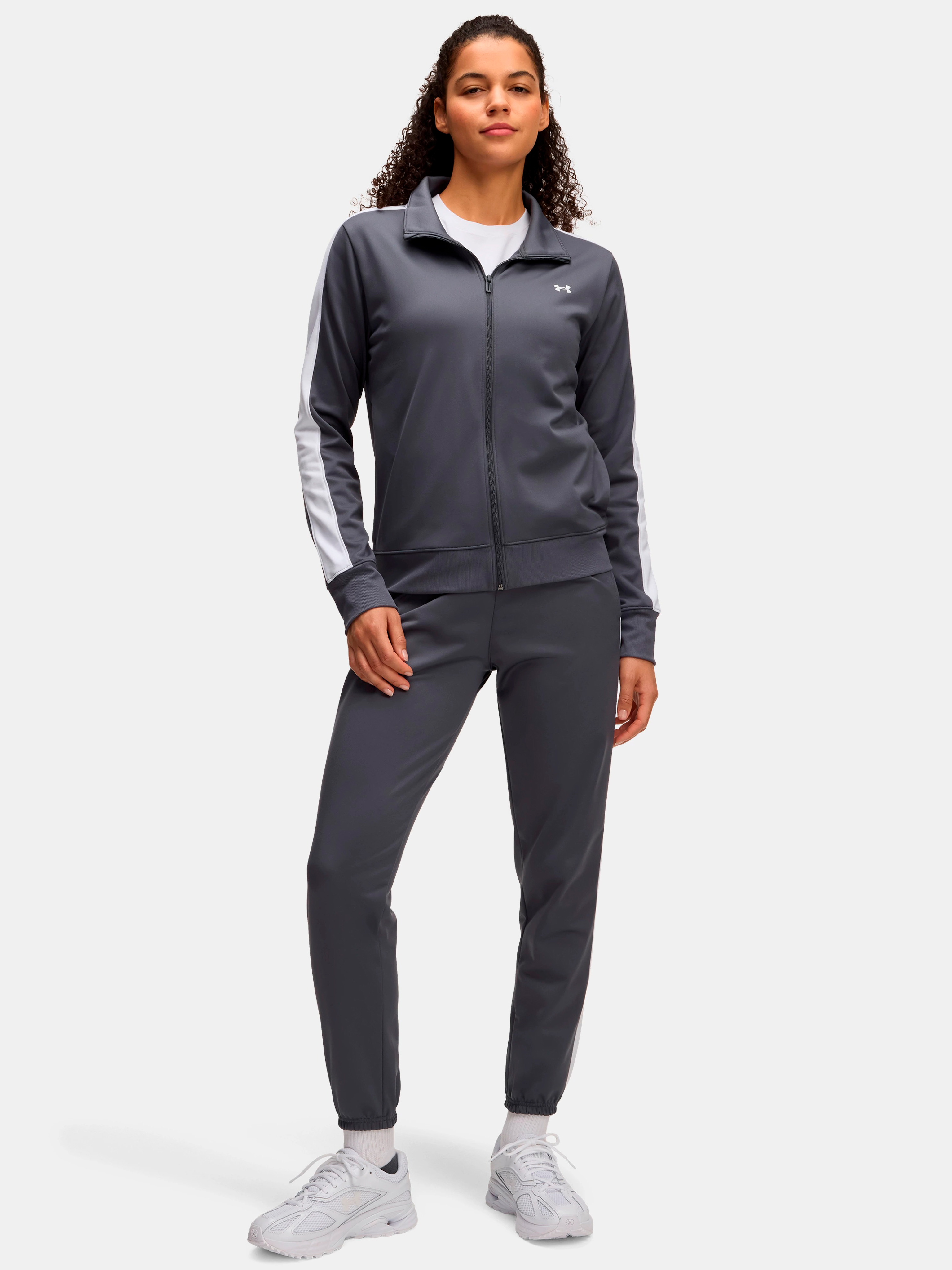 Спортивний костюм жіночий Under Armour Tricot Tracksuit 1365147-027 S Сірий від Rozetka на платформі USKIDKA Акція на Спортивний костюм жіночий Under Armour Tricot Tracksuit 1365147-027 S Сірий від Rozetka