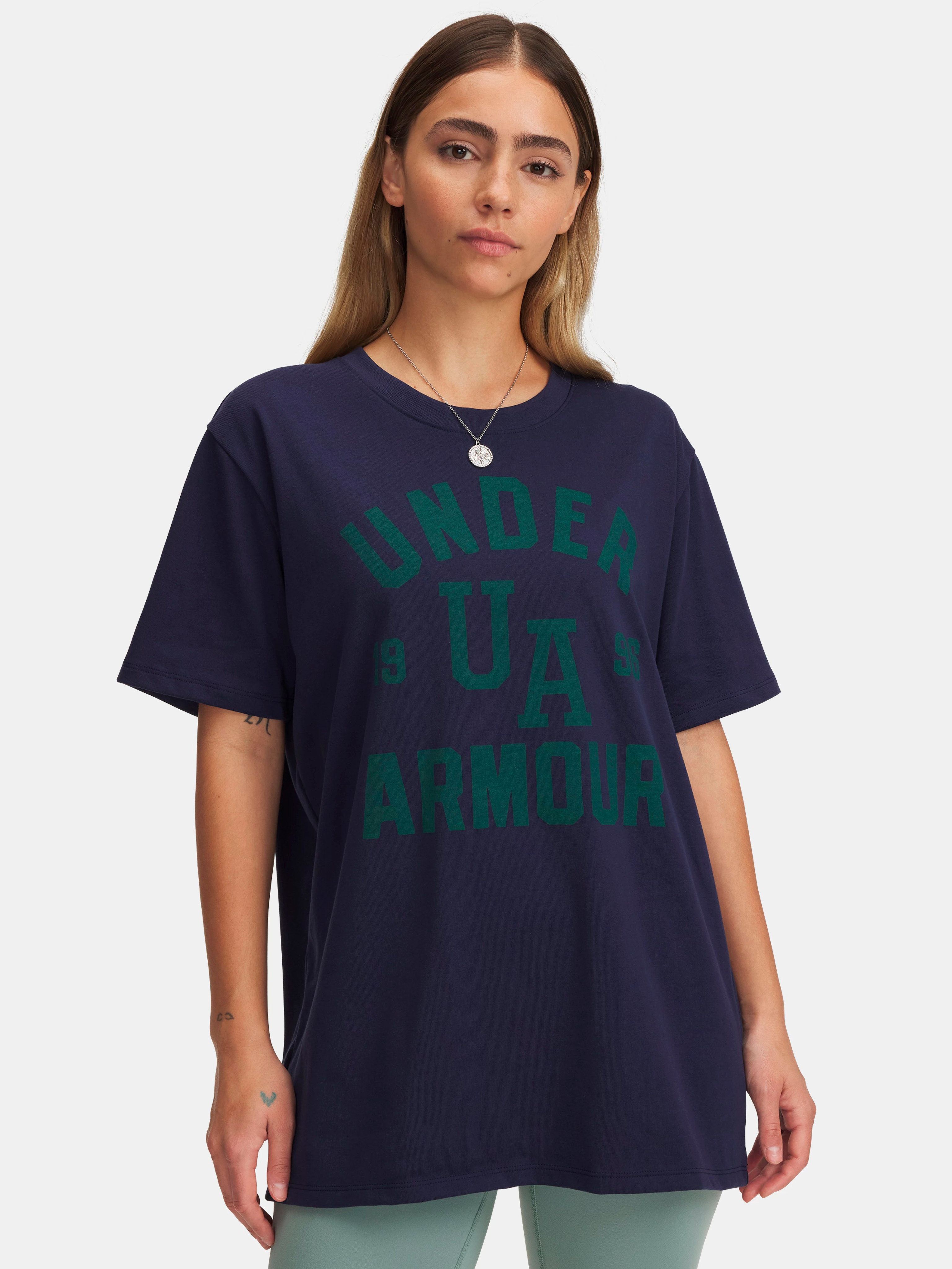Акція на Футболка оверсайз довга жіноча Under Armour Ua Hwt Os Collegiate Ss 1389749-410 M Синя від Rozetka
