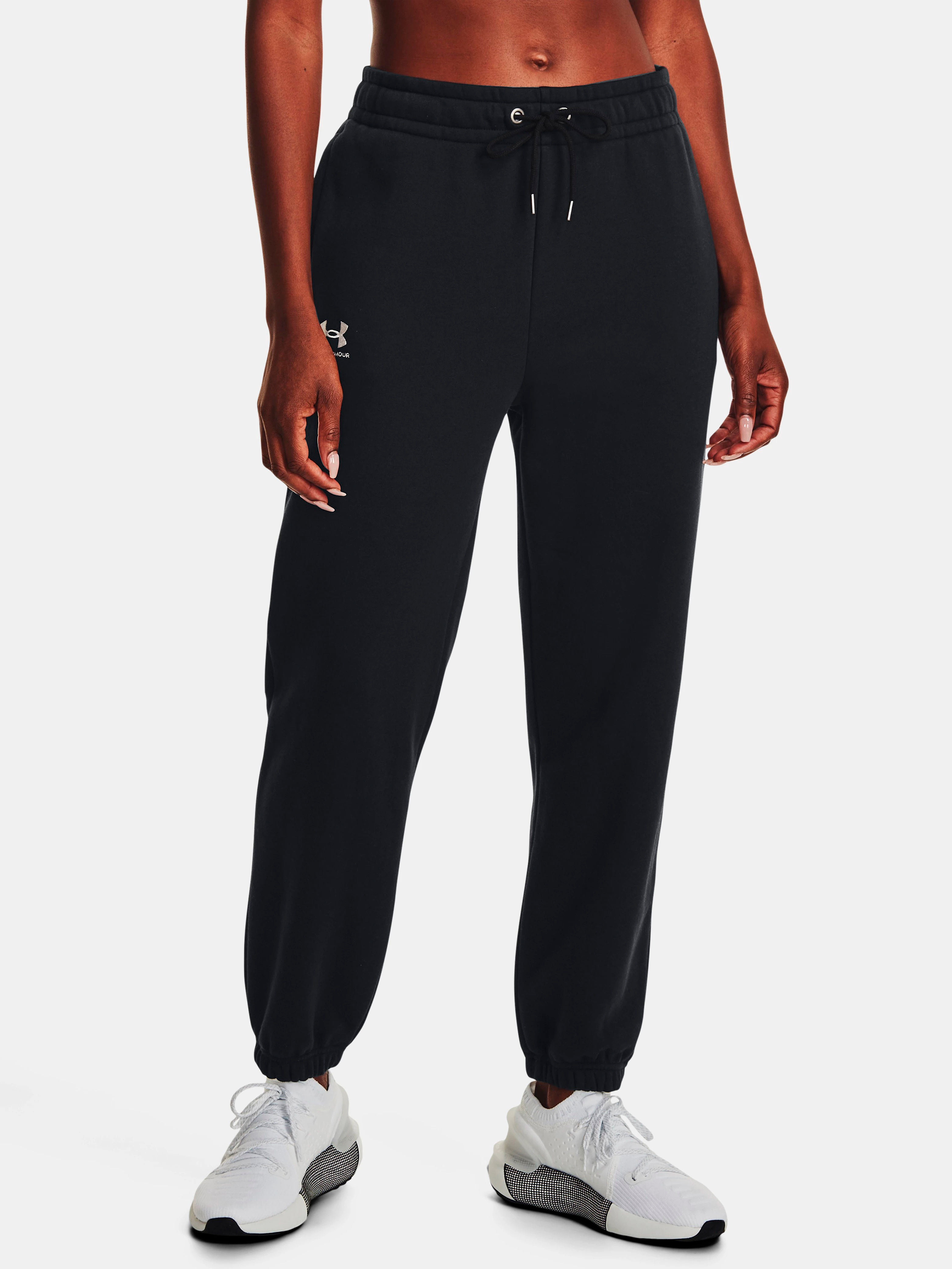 Спортивні штани на флісі жіночі Under Armour Ua Icon Fleece Jogger 1373034-001 L Чорні від Rozetka на платформі USKIDKA Акція на Спортивні штани на флісі жіночі Under Armour Ua Icon Fleece Jogger 1373034-001 L Чорні від Rozetka