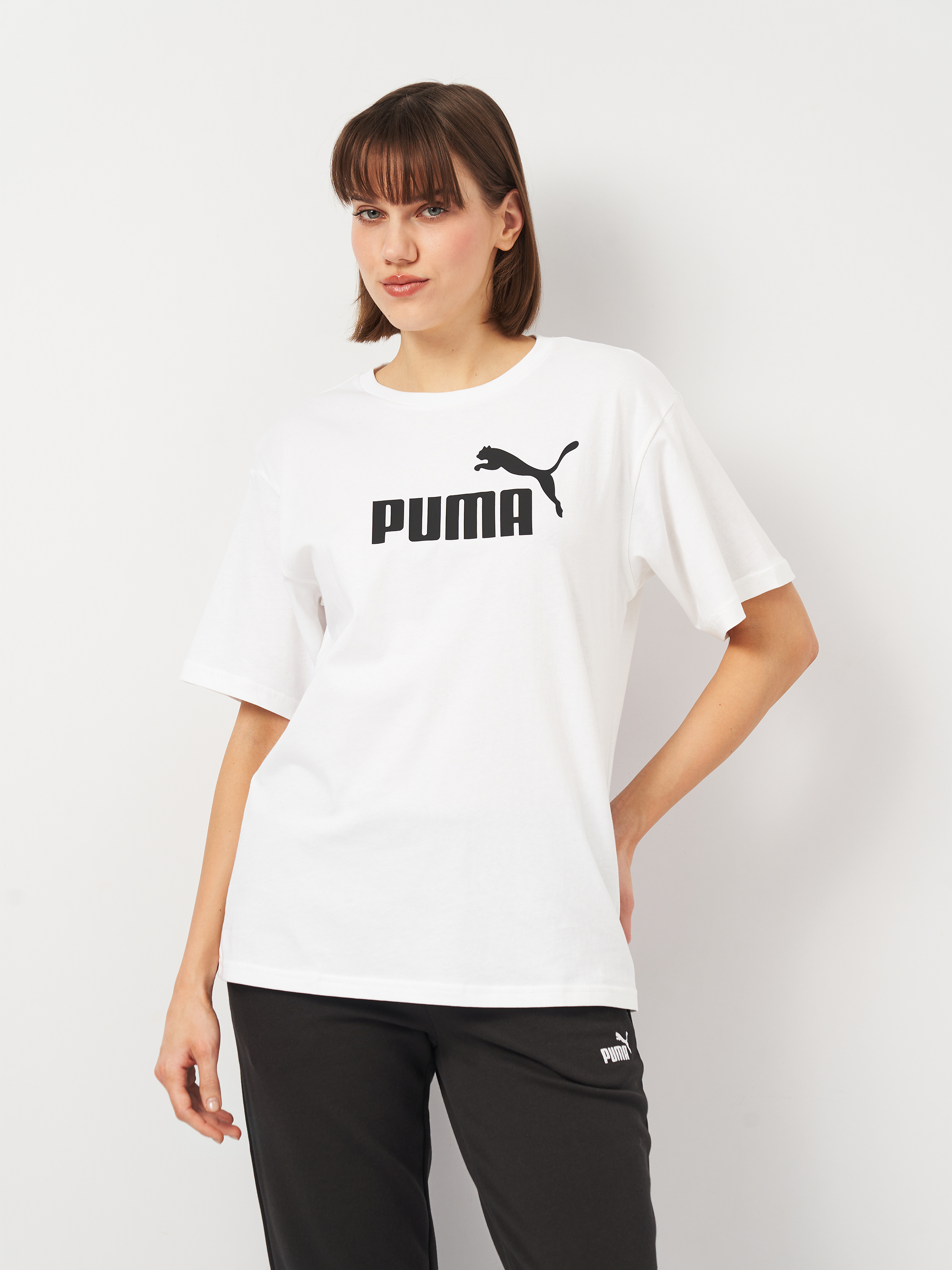 Акція на Футболка бавовняна жіноча Puma Ess No. 1 Logo Relaxed Tee 68497002 XXS White від Rozetka