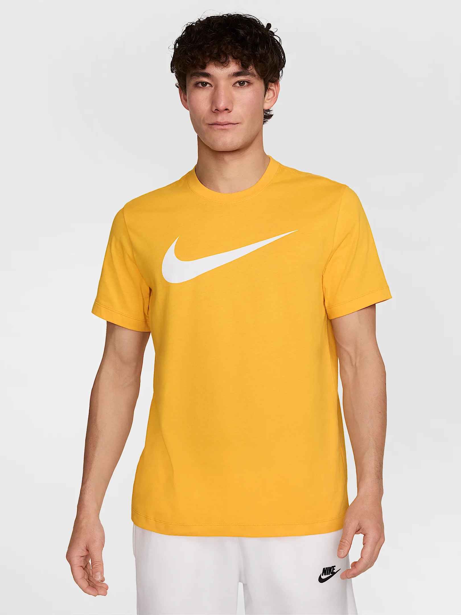 Футболка бавовняна довга чоловіча Nike Sportswear Icon Swoosh DC5094-739 S University Gold з принтом від Rozetka на платформі USKIDKA Акція на Футболка бавовняна довга чоловіча Nike Sportswear Icon Swoosh DC5094-739 S University Gold з принтом від Rozetka