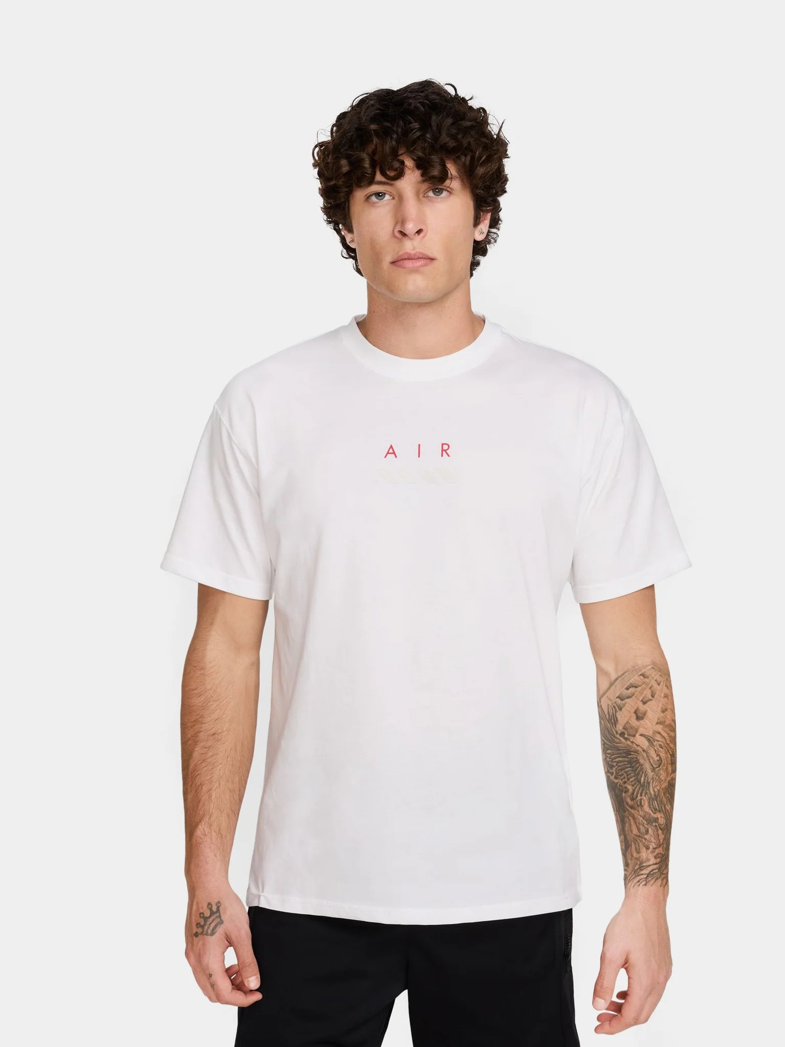 Акція на Футболка бавовняна довга чоловіча Nike Sportswear Max90 Air HJ0580-100 S White з принтом від Rozetka