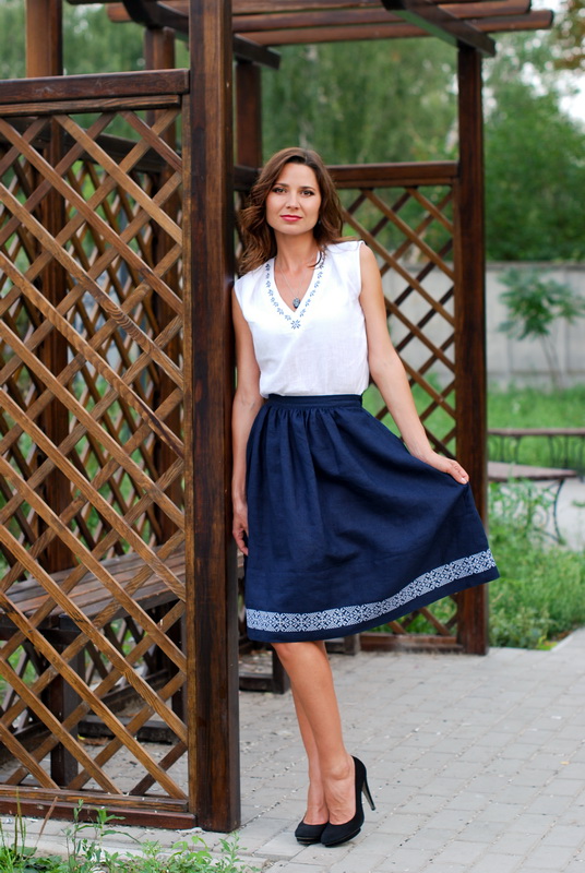 

Юбка с вышивкой 44