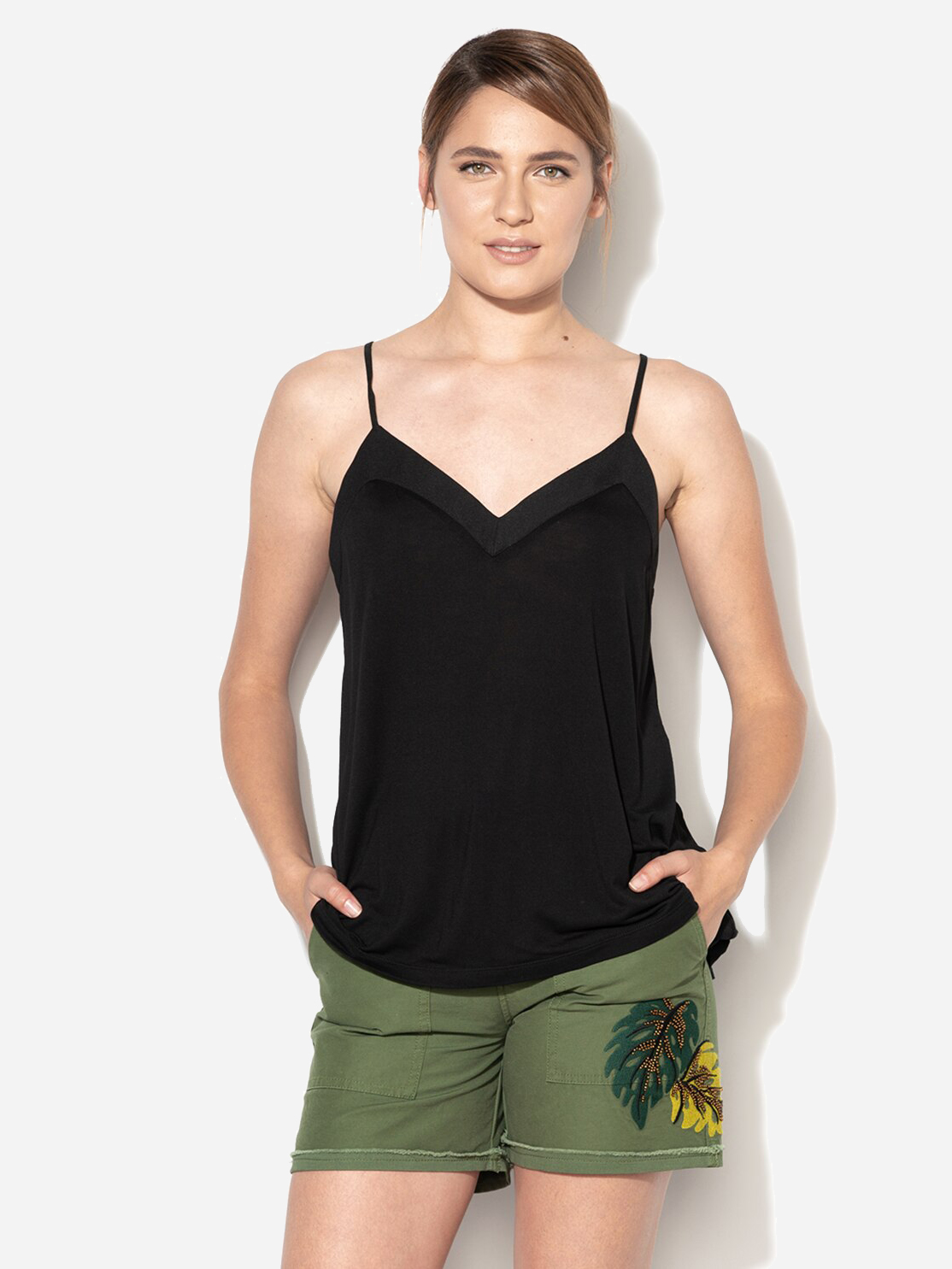 Топ жіночий United Colors of Benetton 162 207 M Чорний від Rozetka на платформі USKIDKA Акція на Топ жіночий United Colors of Benetton 162 207 M Чорний від Rozetka