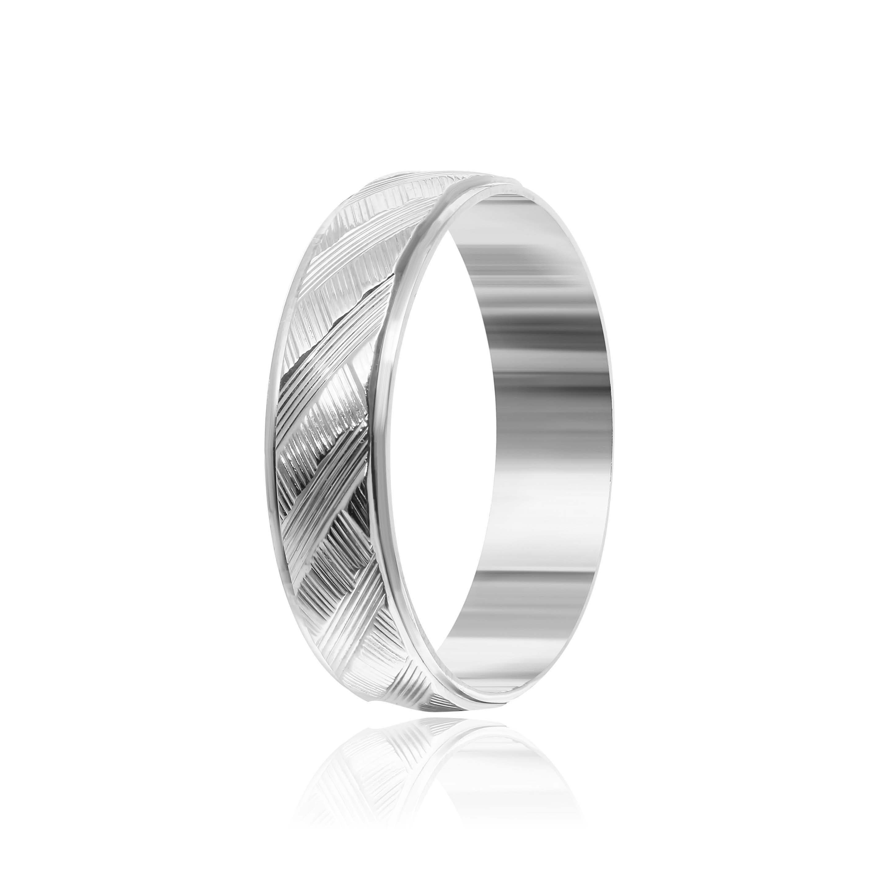 

Серебряное кольцо Silvex925 19.0 мм модели К2/808-Н