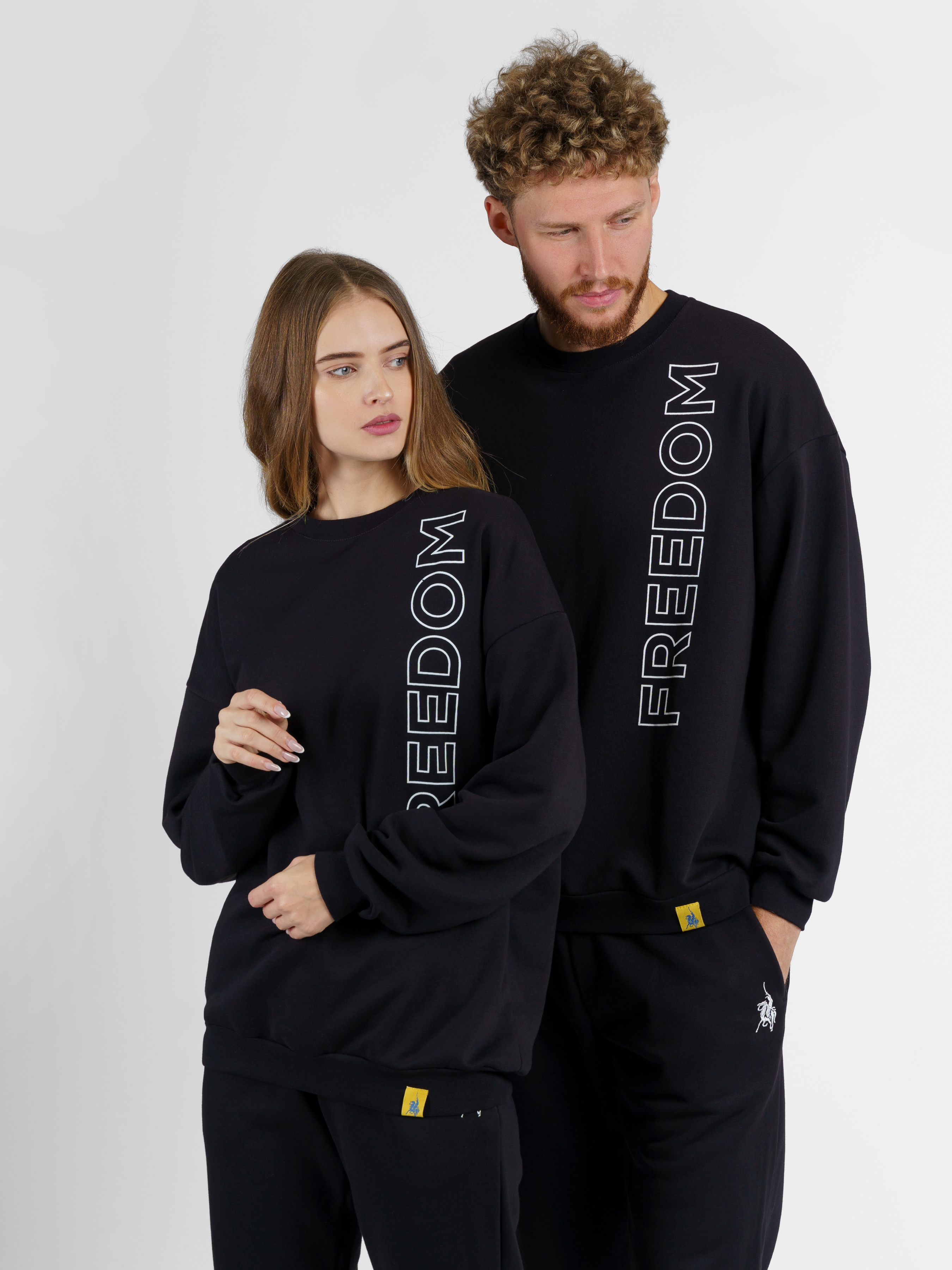 Світшот оверсайз чоловічий Arber Sweatshirt Un F17.05.02.231 M Чорний від Rozetka на платформі USKIDKA Акція на Світшот оверсайз чоловічий Arber Sweatshirt Un F17.05.02.231 M Чорний від Rozetka