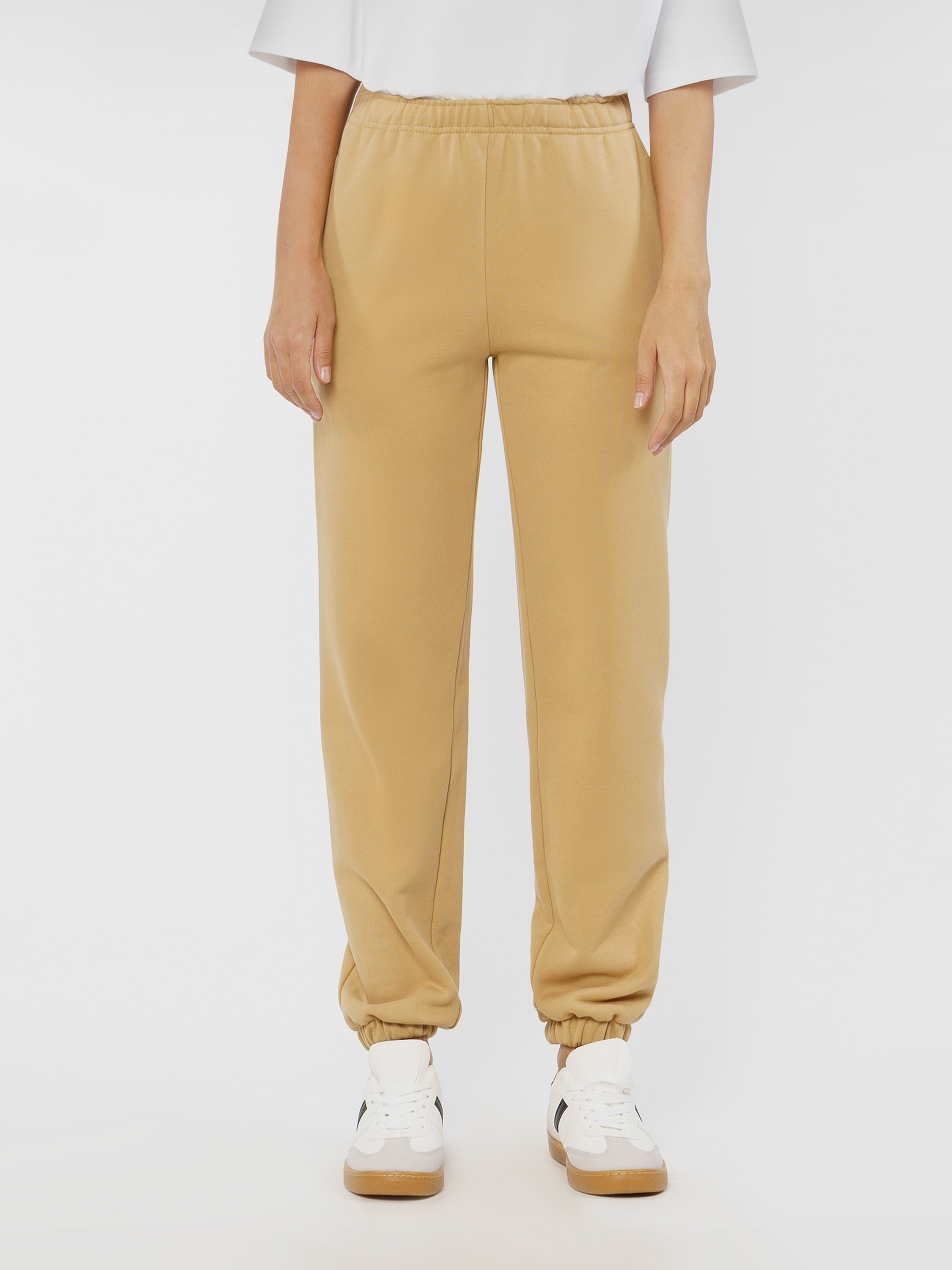 Спортивні штани жіночі Arber Sportpants W6 FW26.07.16.33 S Бежеві від Rozetka на платформі USKIDKA Акція на Спортивні штани жіночі Arber Sportpants W6 FW26.07.16.33 S Бежеві від Rozetka