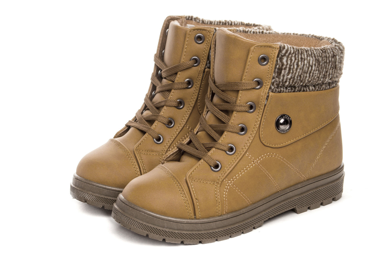 

Ботинки женские Tree brown 39 Коричневые