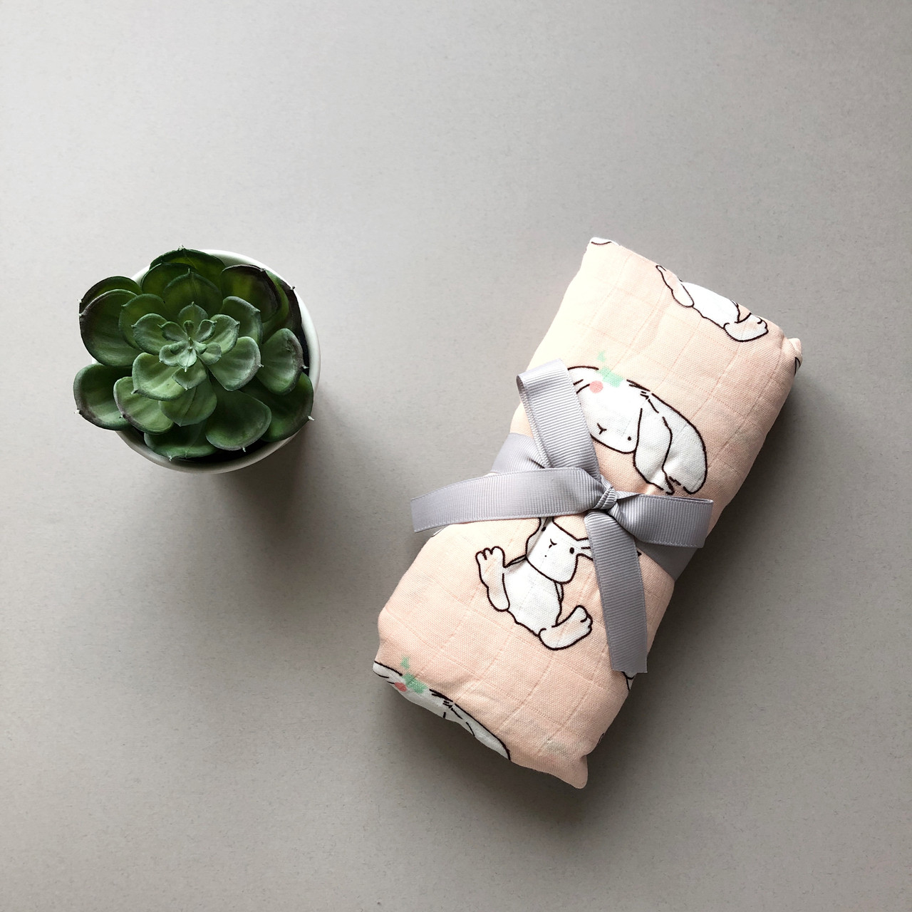 

Пеленка муслиновая My blanket 2 слоя бамбуковый муслин120х120 см зайки на нежно розовом