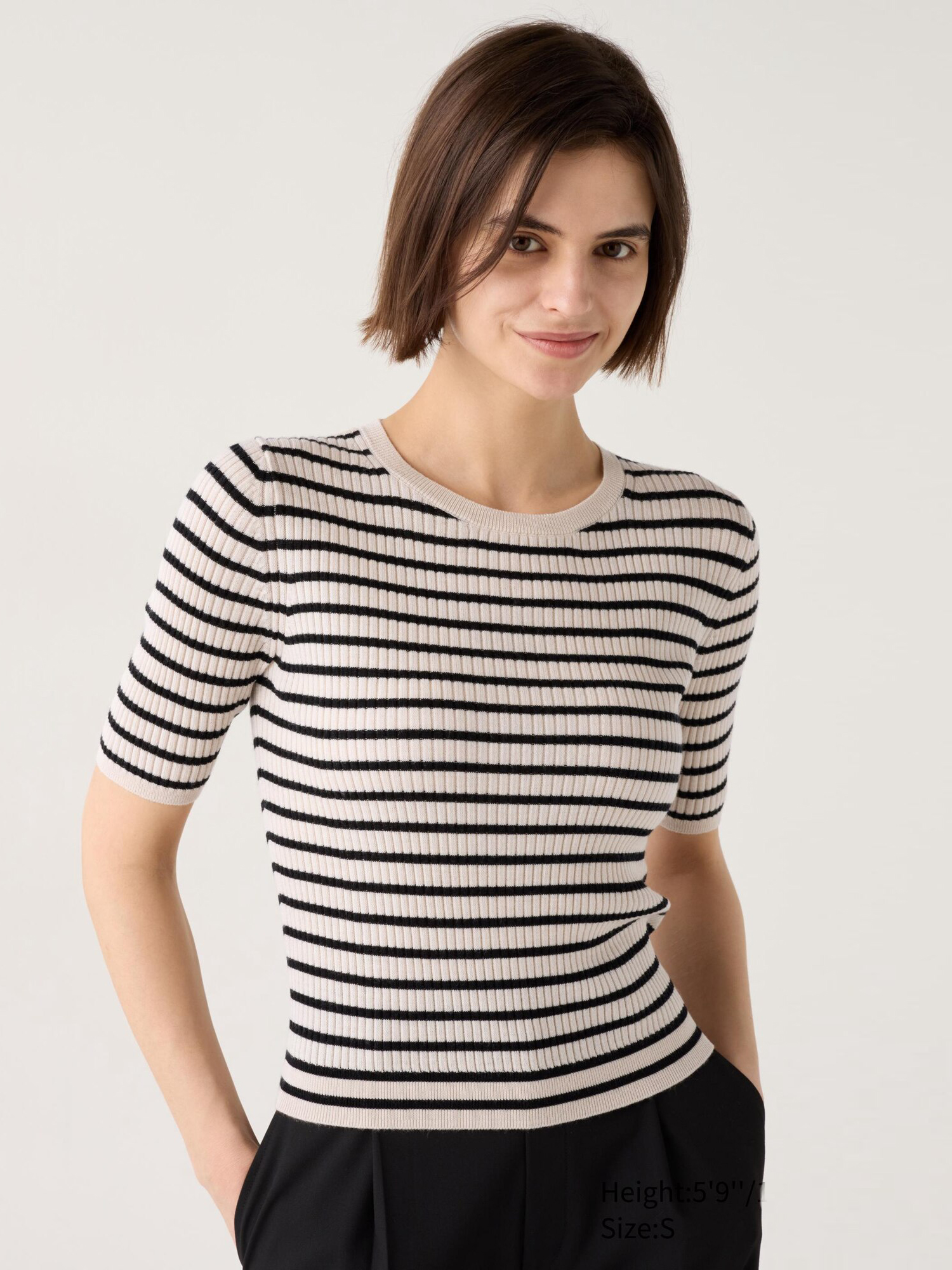 Акція на Джемпер жіночий Uniqlo 862307953 M Молочний від Rozetka