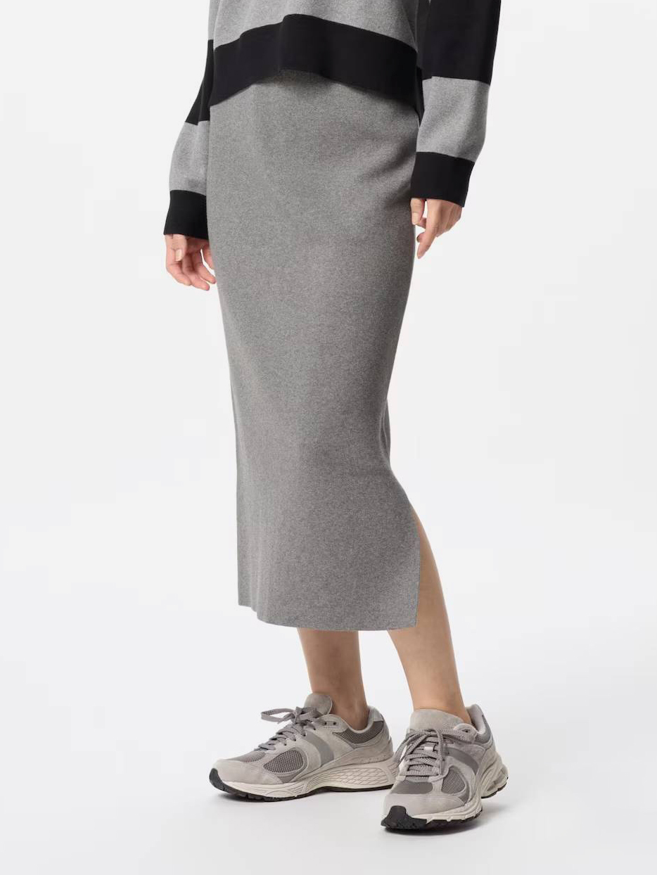 Акція на Спідниця міді осіння жіноча UNIQLO 8245282 S Сіра від Rozetka