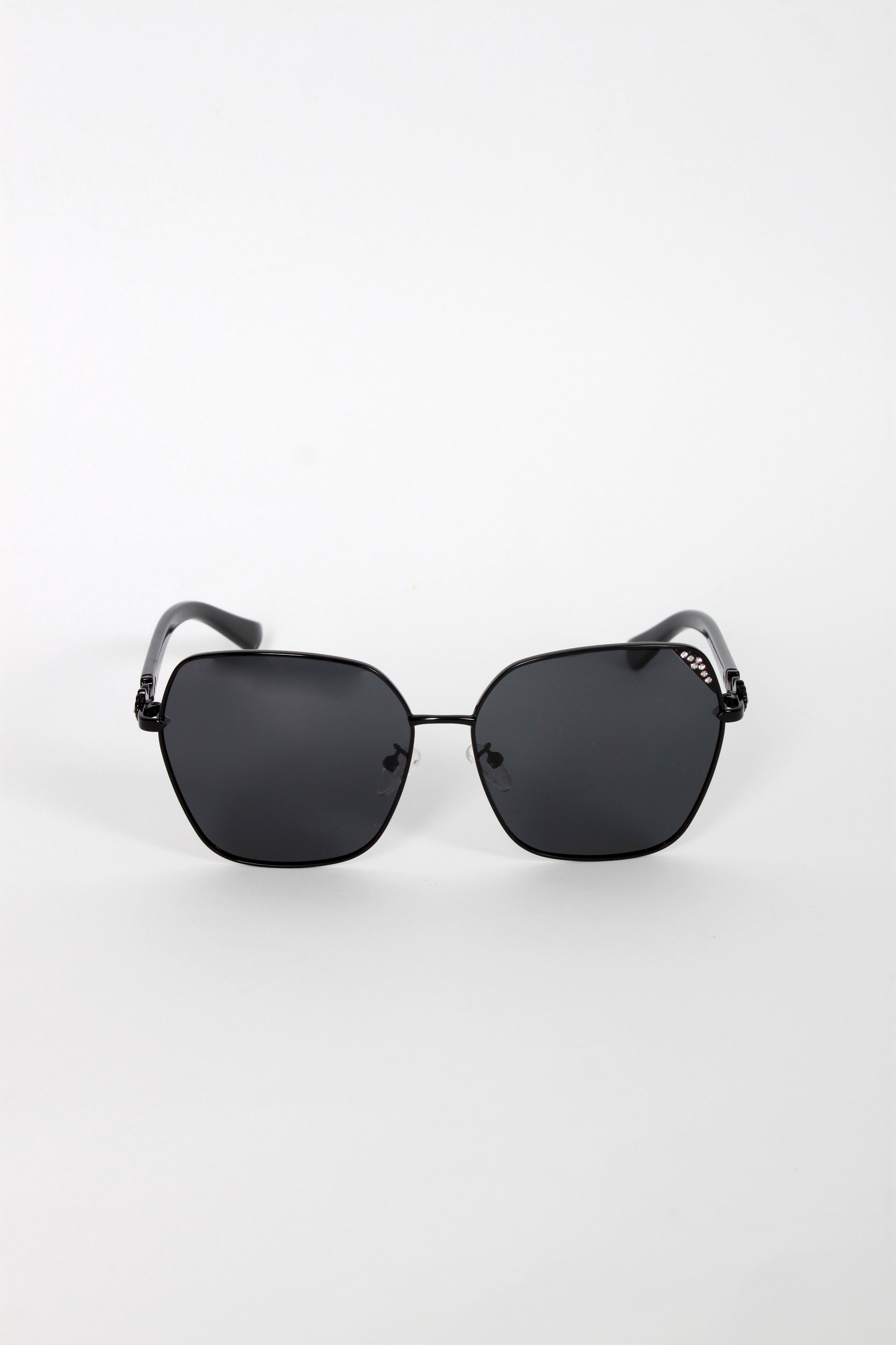 

Прямоугольные FAMO Очки солнцезащитные с поляризацией 10102 черный Общая ширина 14(см)/ Высота линзы 5.7(см)/ Ширина линзы 6(см)