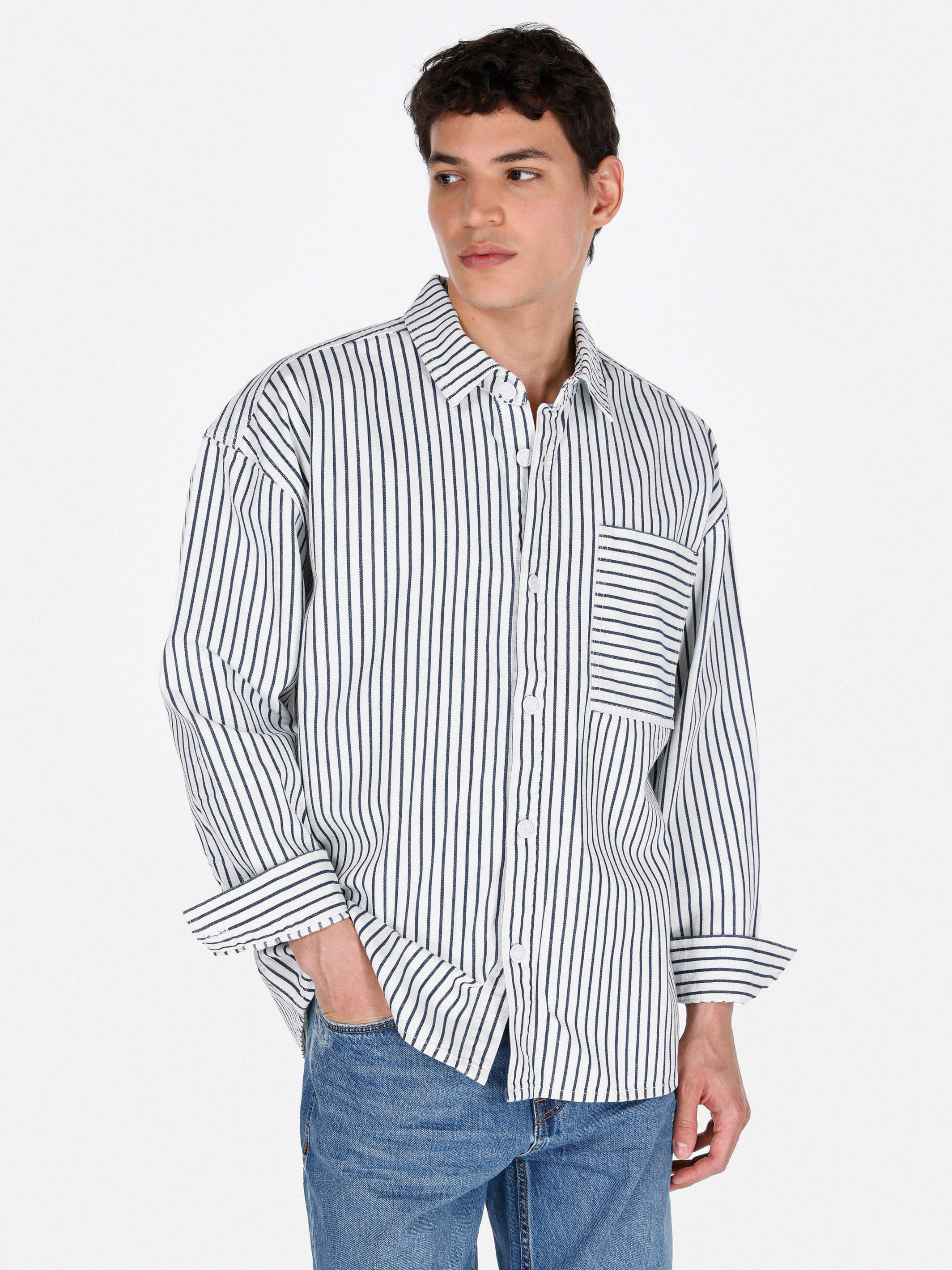 Акція на Сорочка джинсова оверсайз чоловіча Colin's CL1075128DN03917 XS Stripe Wash від Rozetka