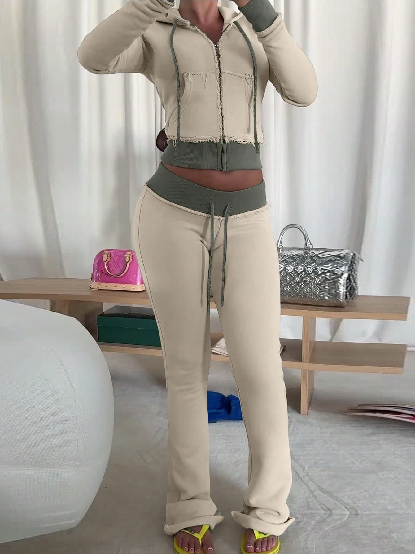 Акція на Костюм жіночий SHEIN GD-00208243 S Кремовий від Rozetka