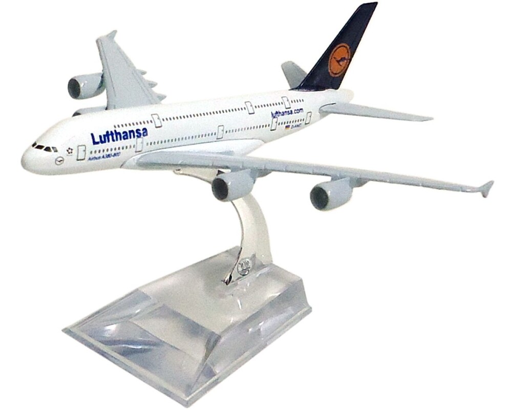 

Модель пасажирський літак A380 Lufthansa