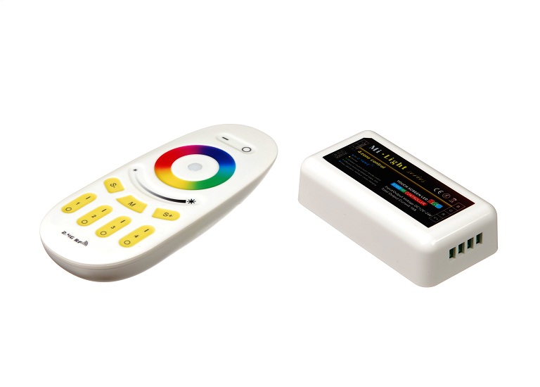 

RGB контроллер Foton RF 18A 4 zone White (Touch) 4102701