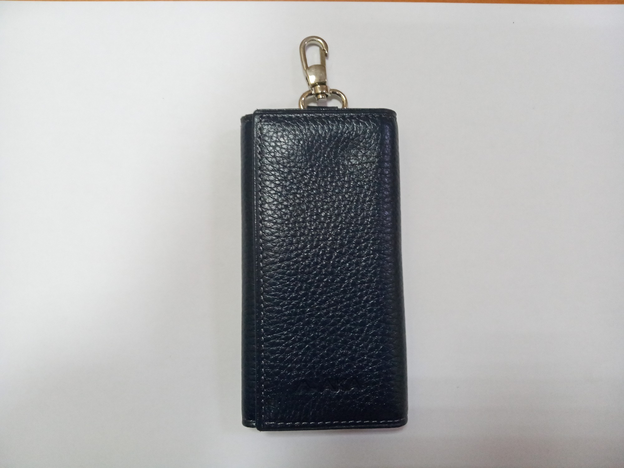 

Ключница кожаная AKA LEATHER Унисекс черный с зерновой