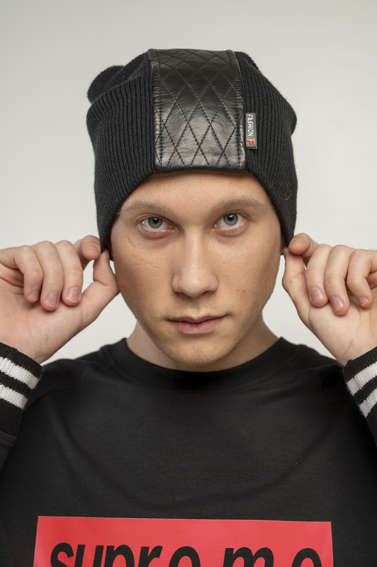 

Шапка VASILYEV for Man  Черная двойная с кожей, Шапка VASILYEV for Man One size Черная двойная с кожей