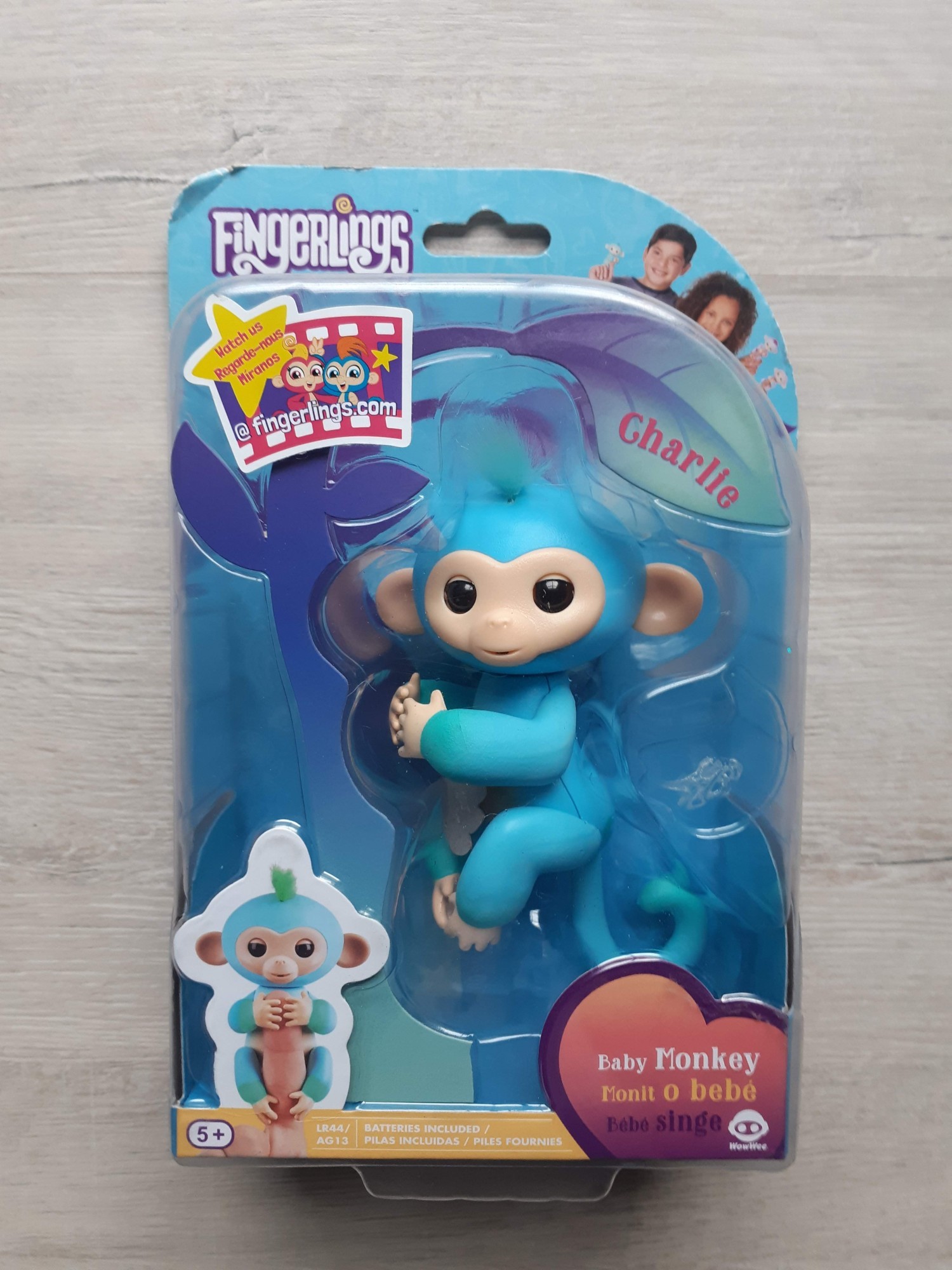 

Интерактивная игрушка Fingerlings Обезьянка Чарли голубо-зеленая 12 см W37204/3723