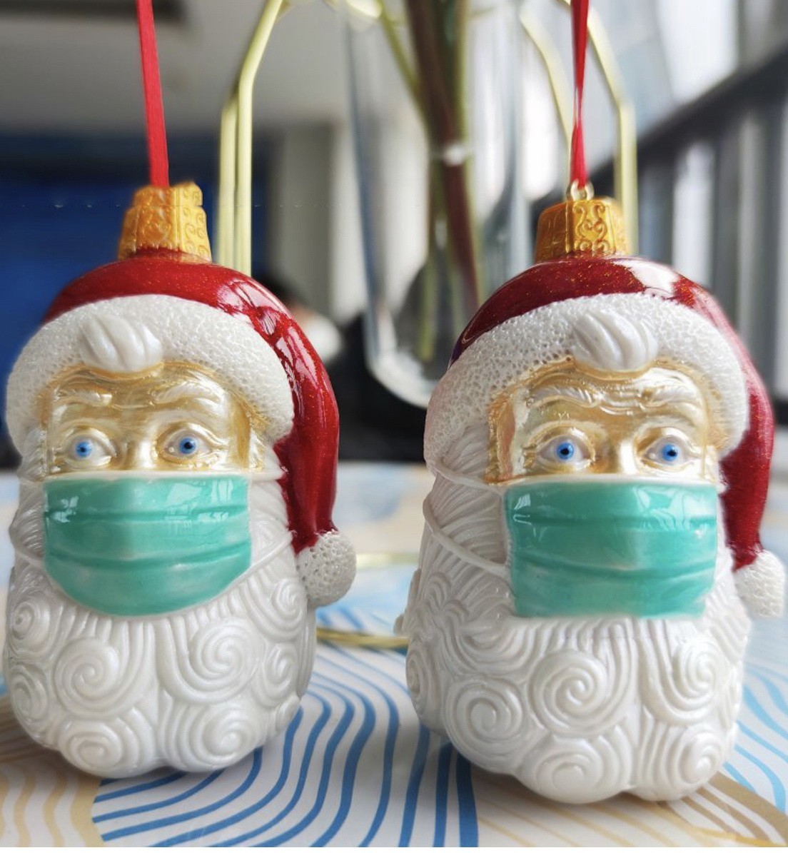 

Новогодняя декоративная игрушка Merry Christmas Дед мороз в маске 9,5 см 2 шт