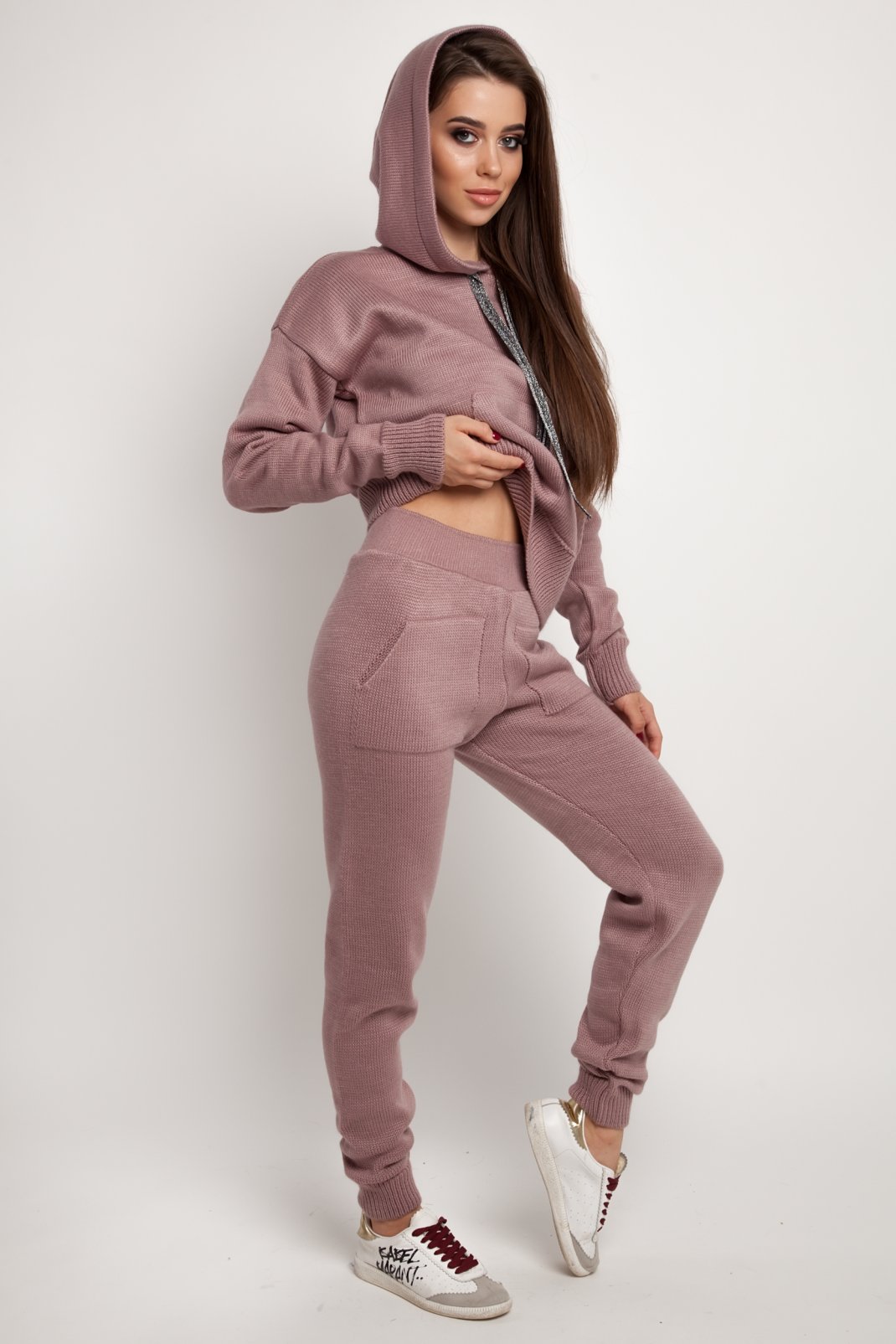 

Вязаный костюм Tales Hood XL пудровый (TALES-sr2002.3)