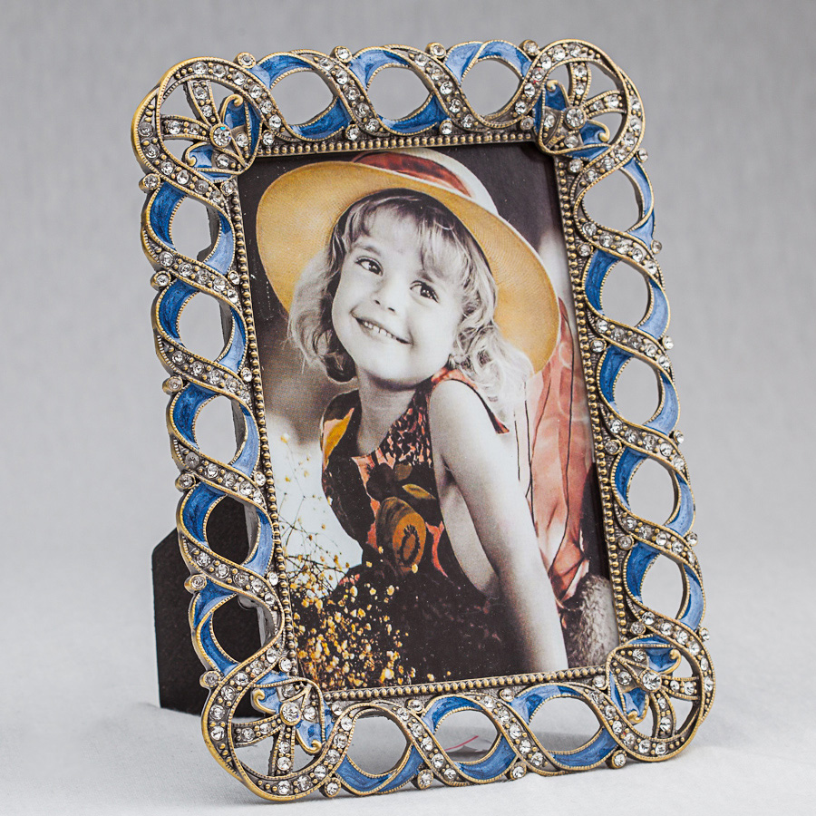 

Декоративная фоторамка «Ленточки» 14*19 см Angel Gifts SK15579