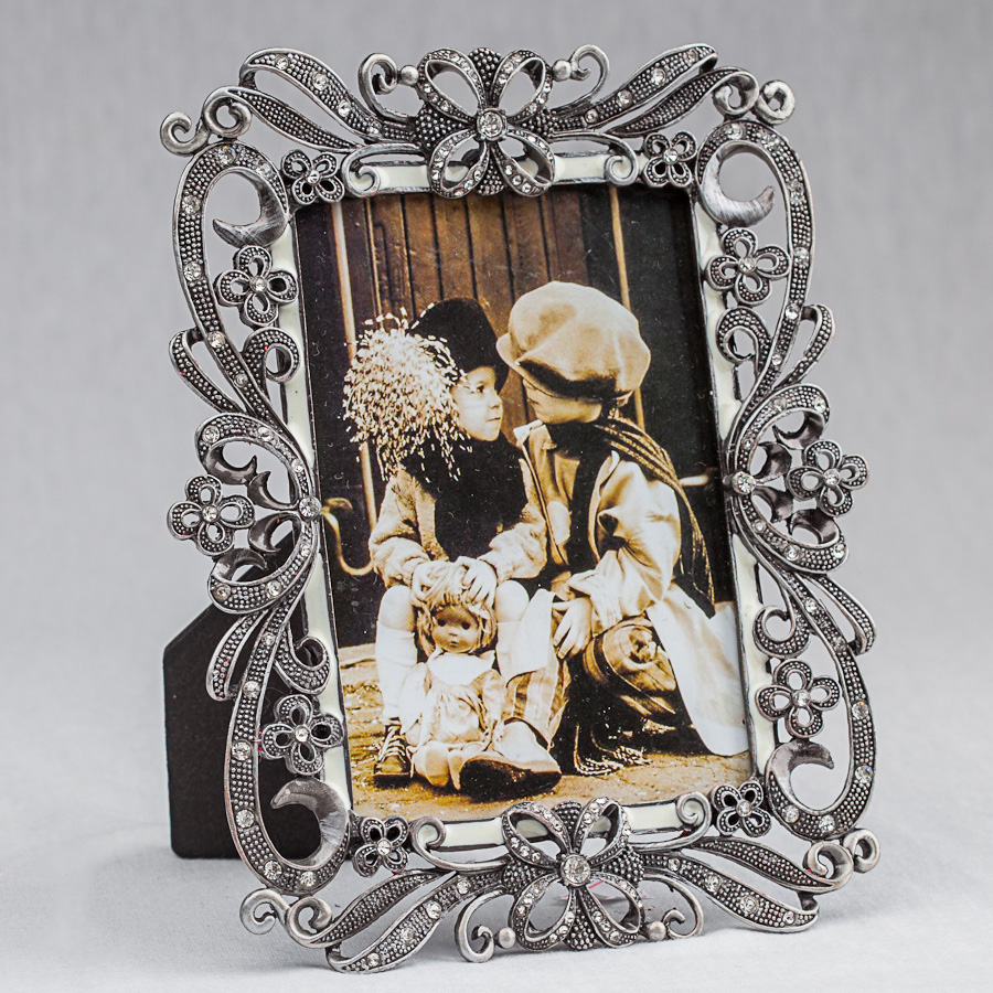 

Декоративная фоторамка «Алмазные ленточки» 14*17 см Angel Gifts SK15582