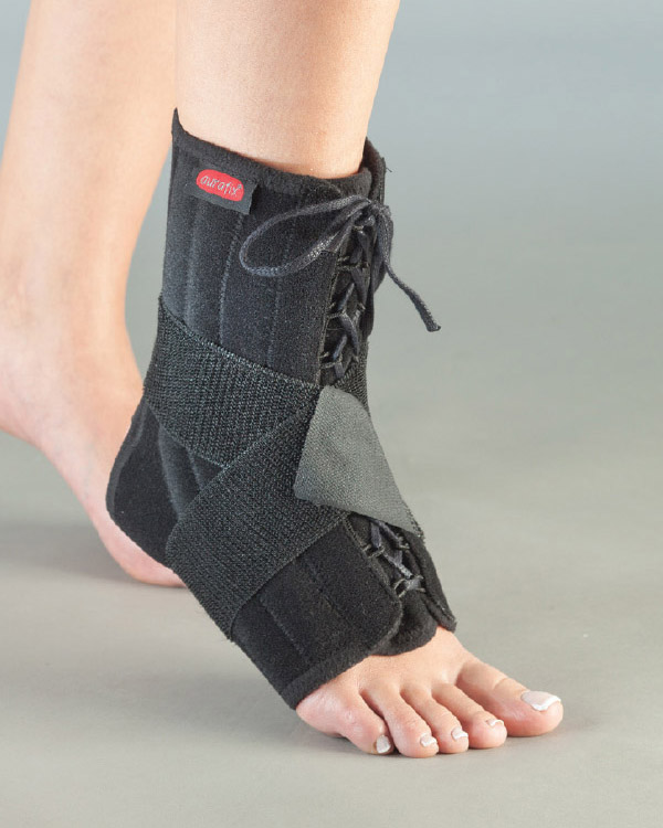 

Бандаж на голеностопный сустав Aurafix 417 на шнуровке XXL 27-29 см