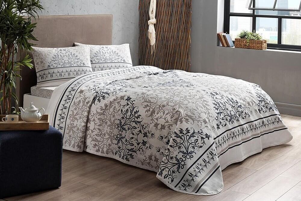 

Комплект постельного белья полуторный TAC Valencia Blue с покрывалом-пике