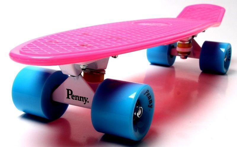 

Скейтборд, Penny Board. Малиновый цвет Матовые колеса.
