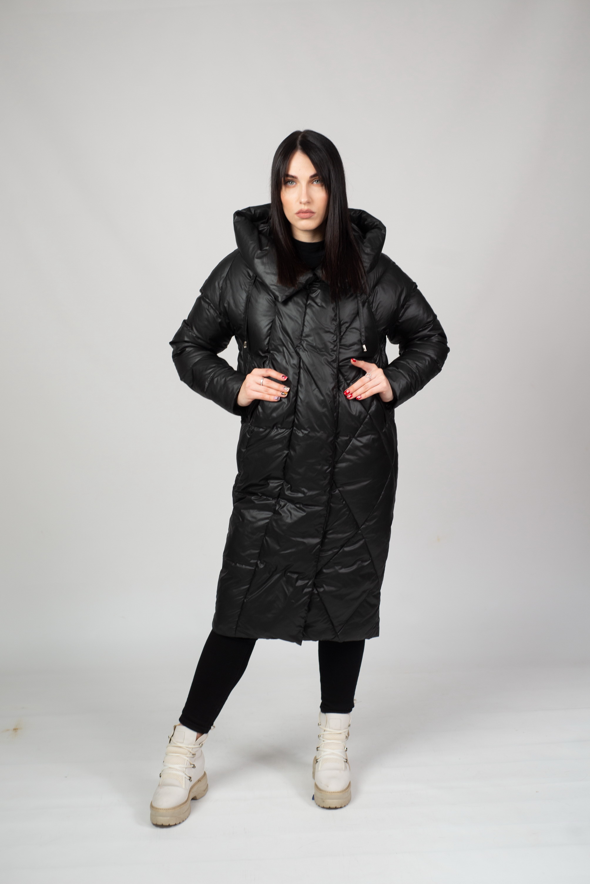 

Пуховик L'Arcobaleno 24506S050C001  Черный, Пуховик L'Arcobaleno 24506S050C001 50 Черный