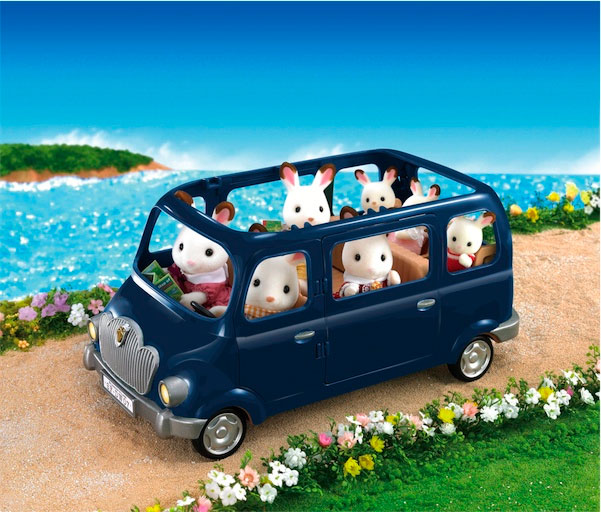

Игровой набор Sylvanian Families Семейный автомобиль на 7 персон Синий (5274)