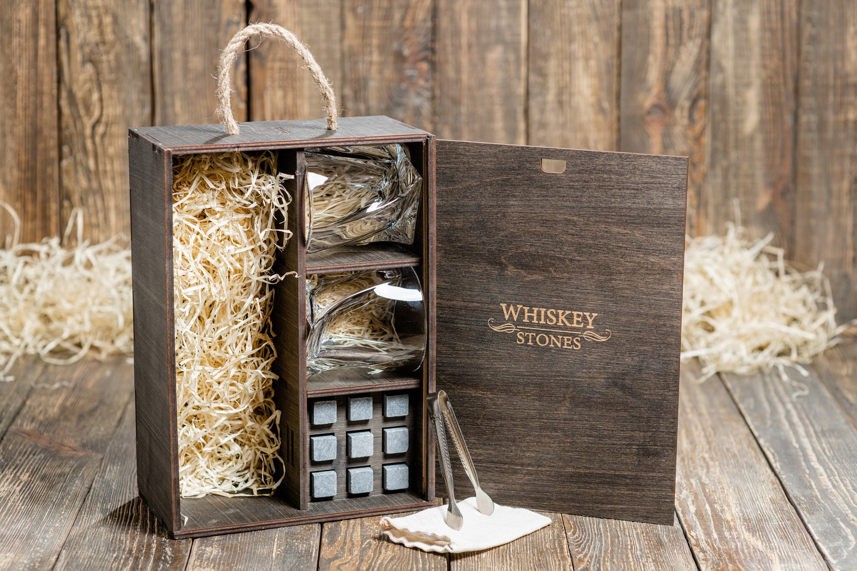 

Камни для виски Whiskey stones Original со стаканами Bohemia Quadro в подарочном пенале 9 шт. из стеатита + 2 бокала + щипцы