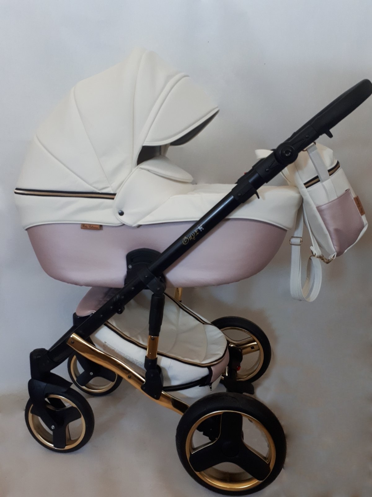

Коляска Mikrus Onyx 70 2 в 1 Белый