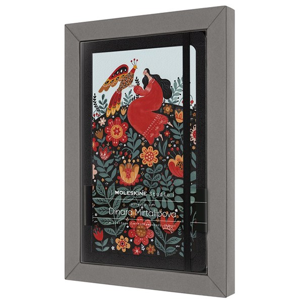 

Блокнот Moleskine STUDIO средний нелинованный Dinara Mirtalipova MS01DMQP062