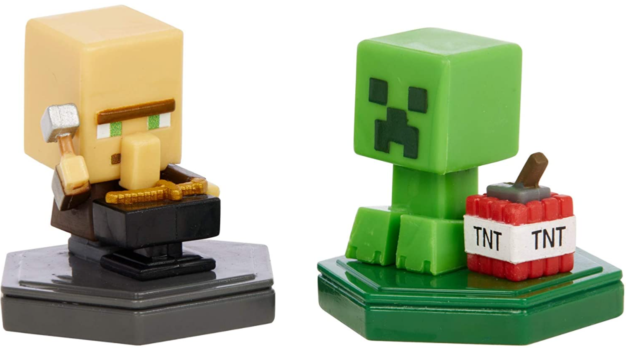 

Набор Майнкрафт Фигурок Кузнец и Добычик Minecraft Earth Boost Mini Figures 2-Pack NFC-Chip Toys Mattel GMD15